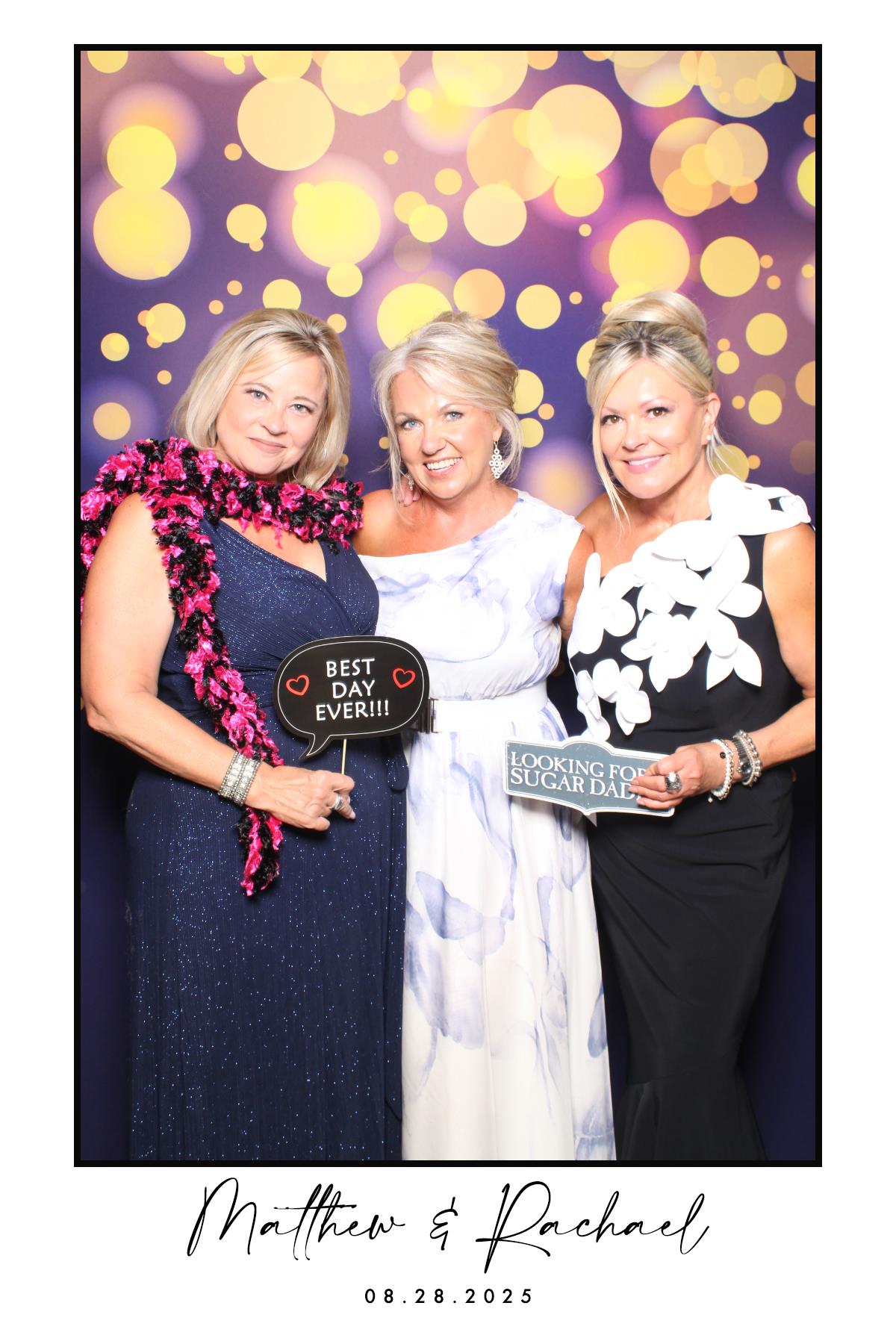 Matthew & Rachael | View more photos from the event at gallery.myselfiemirror.ca/u/romanmyselfiemirrorca/Matthew-Rachael