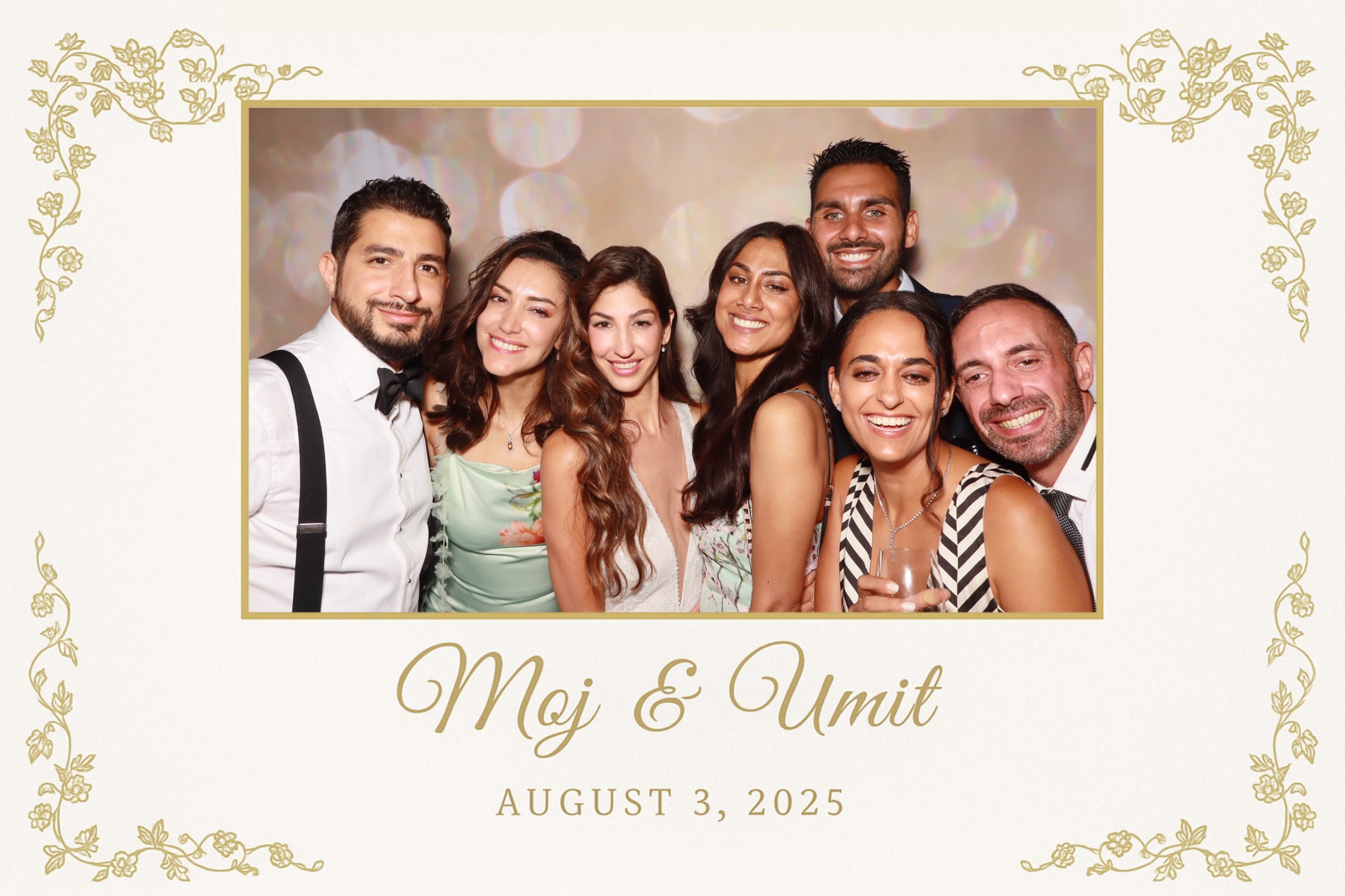 Moj & Umit  | View more photos from the event at gallery.myselfiemirror.ca/u/romanmyselfiemirrorca/Moj-Umit