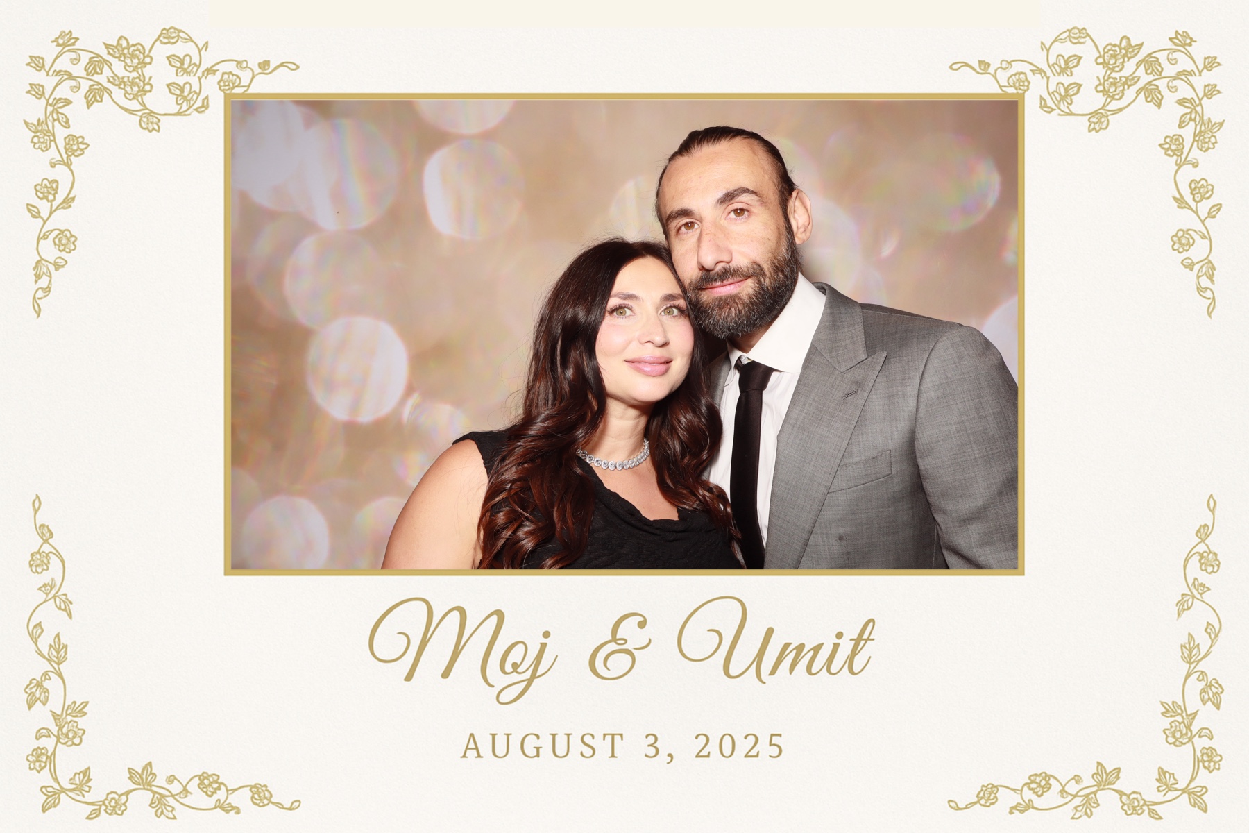 Moj & Umit  | View more photos from the event at gallery.myselfiemirror.ca/u/romanmyselfiemirrorca/Moj-Umit