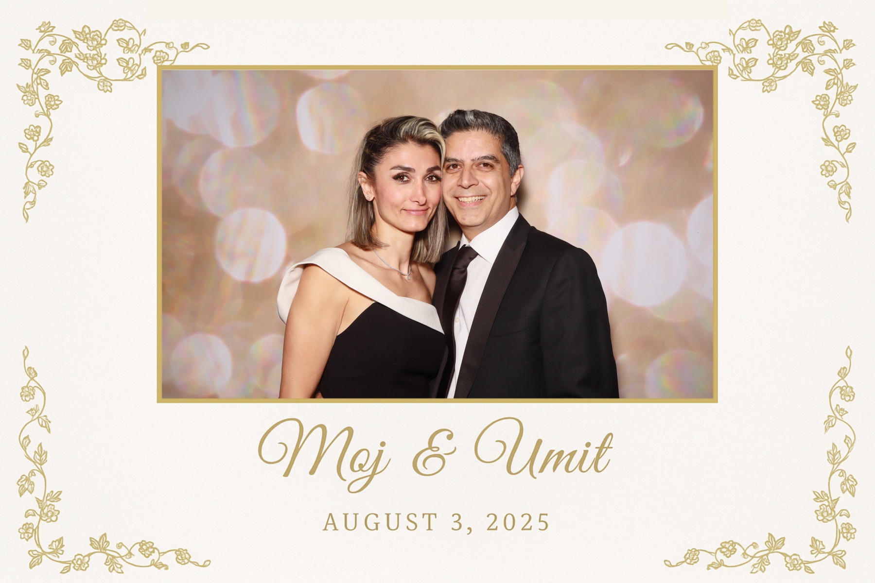 Moj & Umit  | View more photos from the event at gallery.myselfiemirror.ca/u/romanmyselfiemirrorca/Moj-Umit