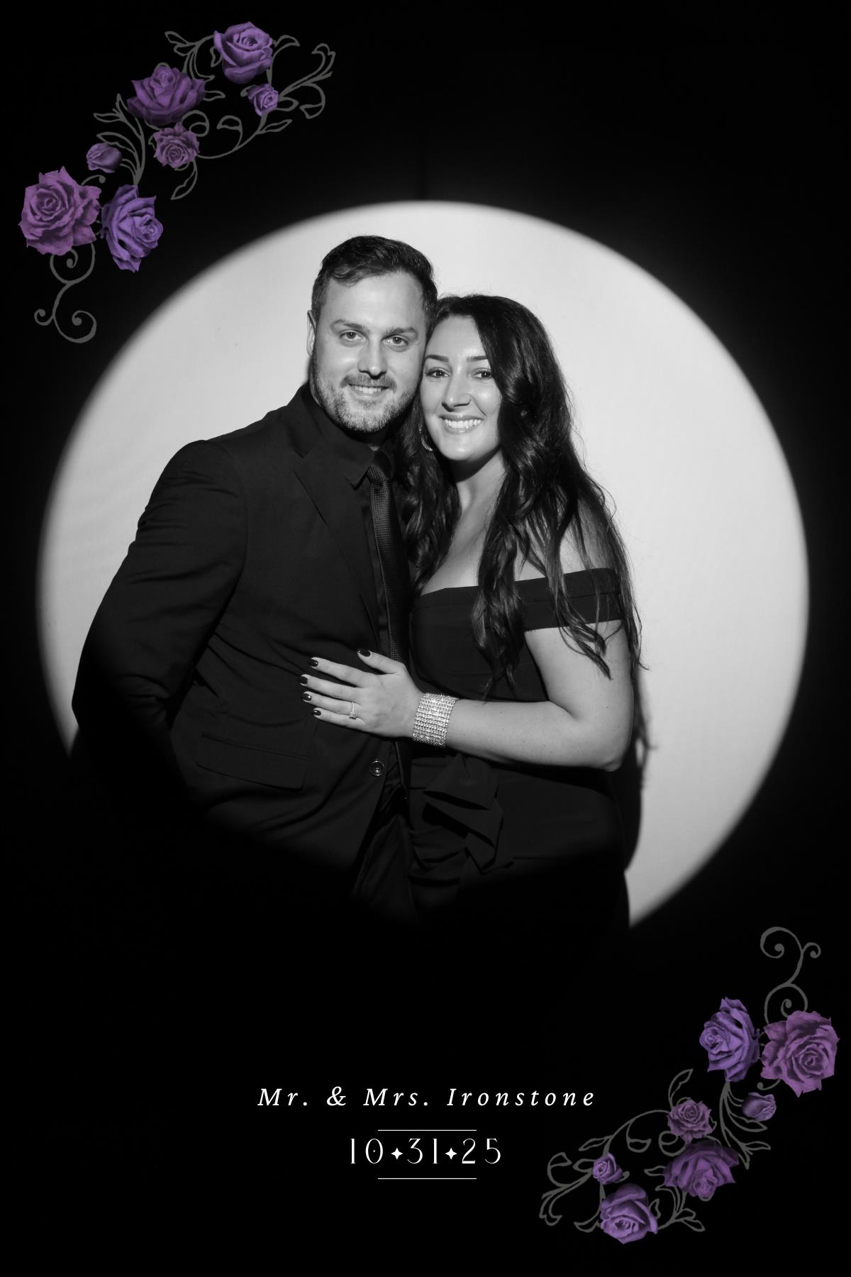 Nicole & Damon | View more photos from the event at gallery.myselfiemirror.ca/u/romanmyselfiemirrorca/Nicole-Damon