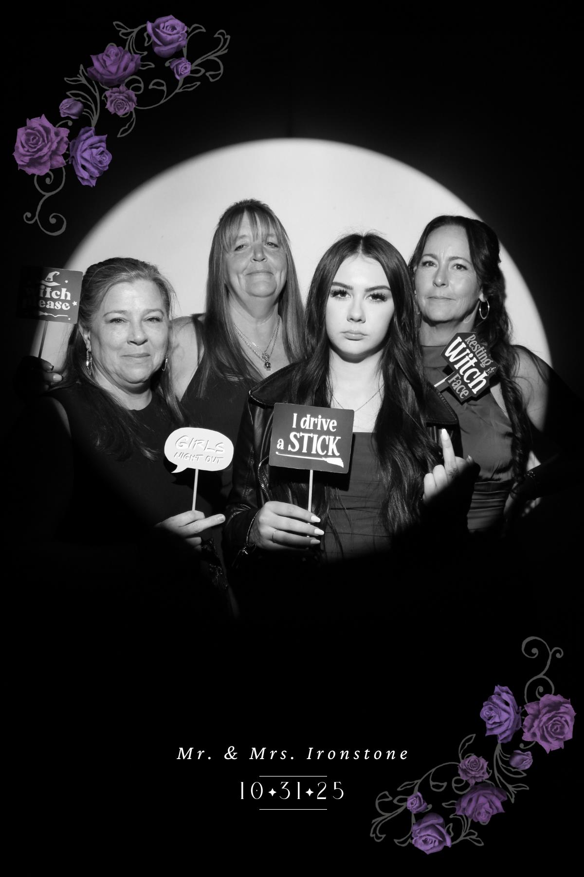 Nicole & Damon | View more photos from the event at gallery.myselfiemirror.ca/u/romanmyselfiemirrorca/Nicole-Damon