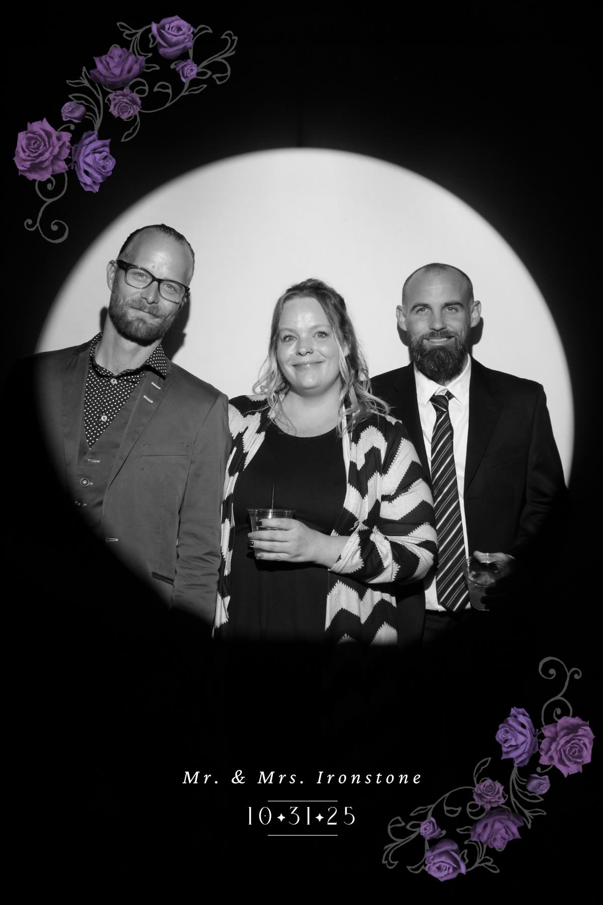 Nicole & Damon | View more photos from the event at gallery.myselfiemirror.ca/u/romanmyselfiemirrorca/Nicole-Damon