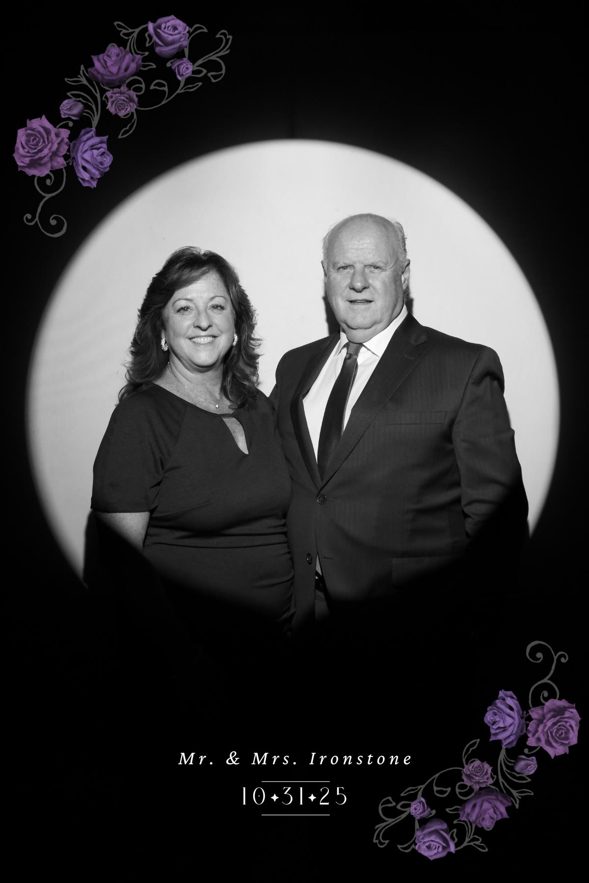 Nicole & Damon | View more photos from the event at gallery.myselfiemirror.ca/u/romanmyselfiemirrorca/Nicole-Damon