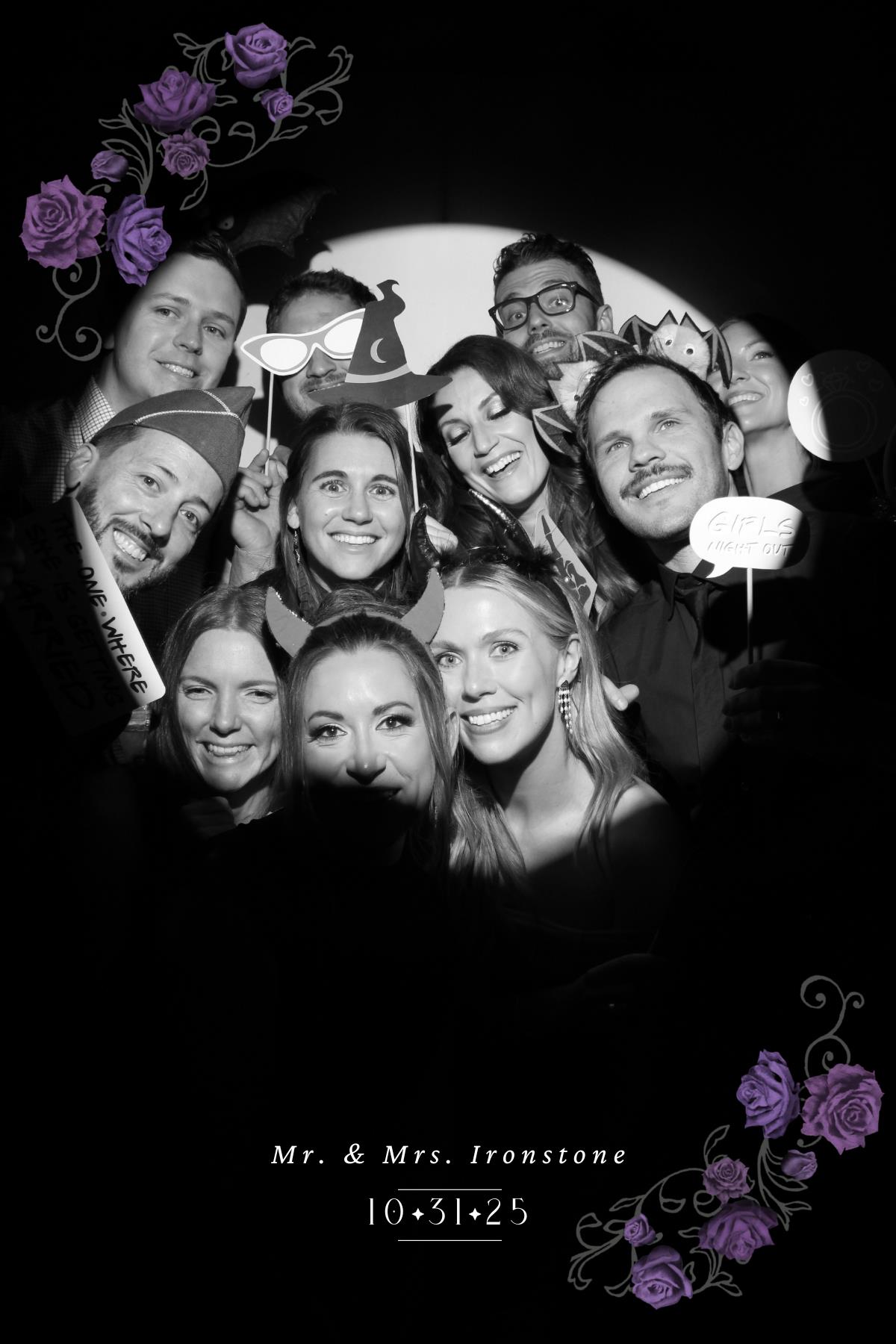 Nicole & Damon | View more photos from the event at gallery.myselfiemirror.ca/u/romanmyselfiemirrorca/Nicole-Damon