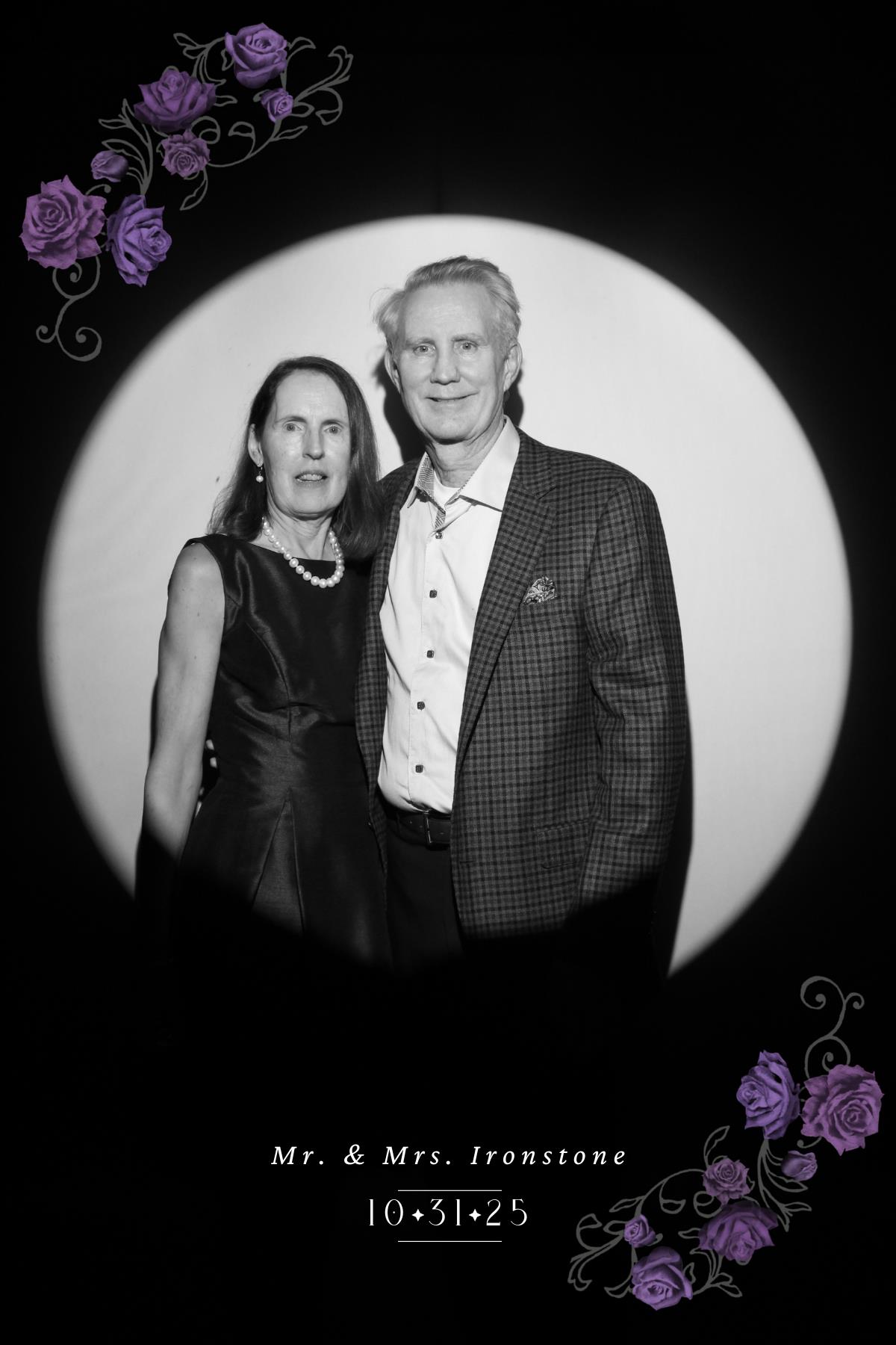 Nicole & Damon | View more photos from the event at gallery.myselfiemirror.ca/u/romanmyselfiemirrorca/Nicole-Damon