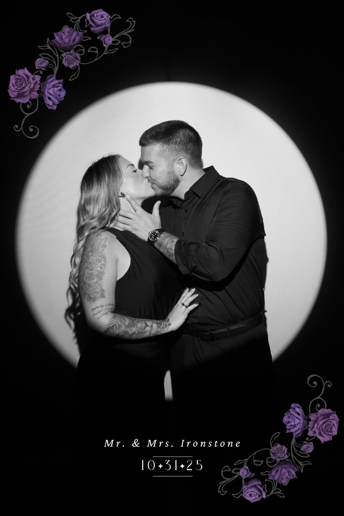 Nicole & Damon | View more photos from the event at gallery.myselfiemirror.ca/u/romanmyselfiemirrorca/Nicole-Damon