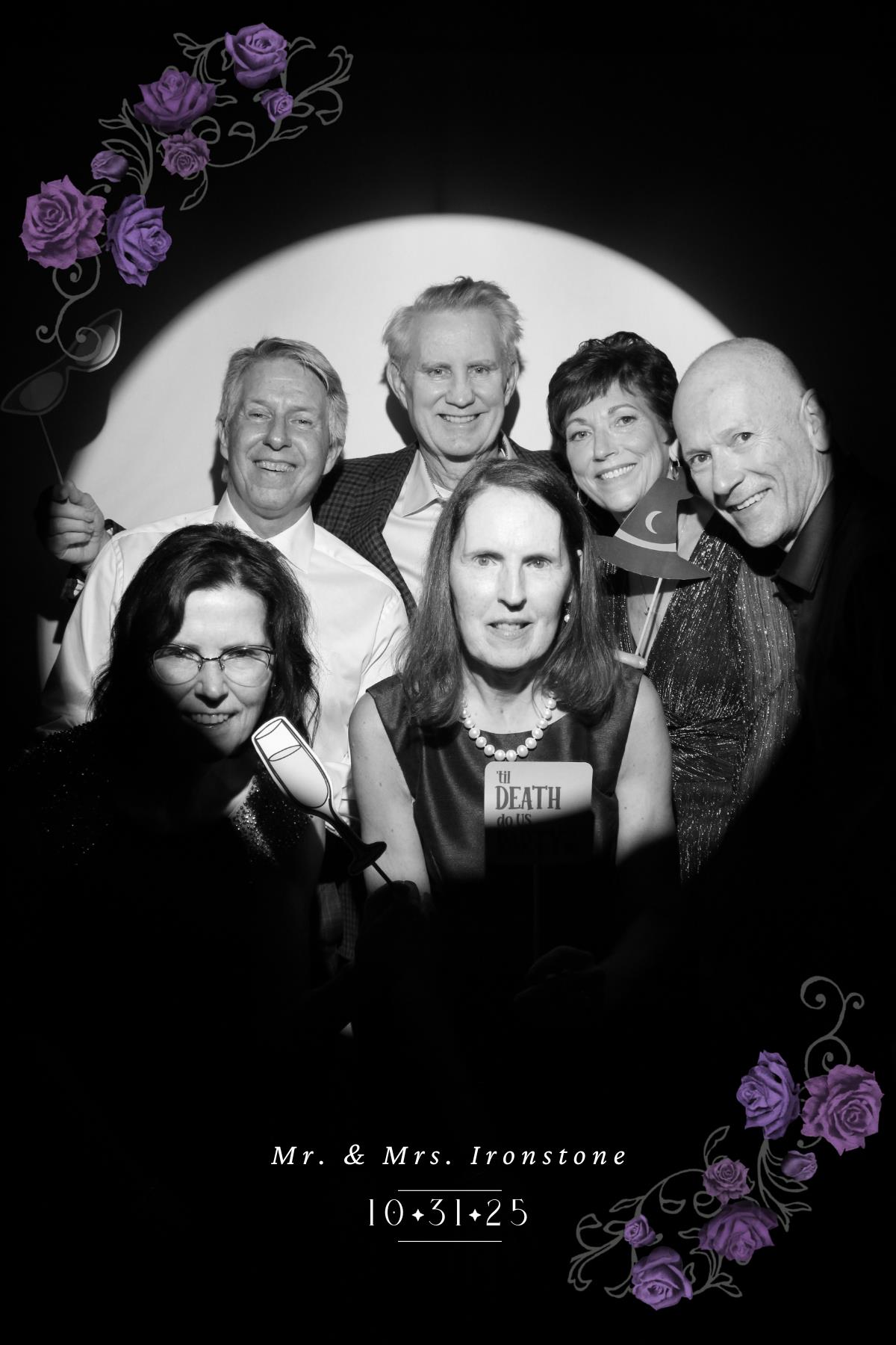 Nicole & Damon | View more photos from the event at gallery.myselfiemirror.ca/u/romanmyselfiemirrorca/Nicole-Damon