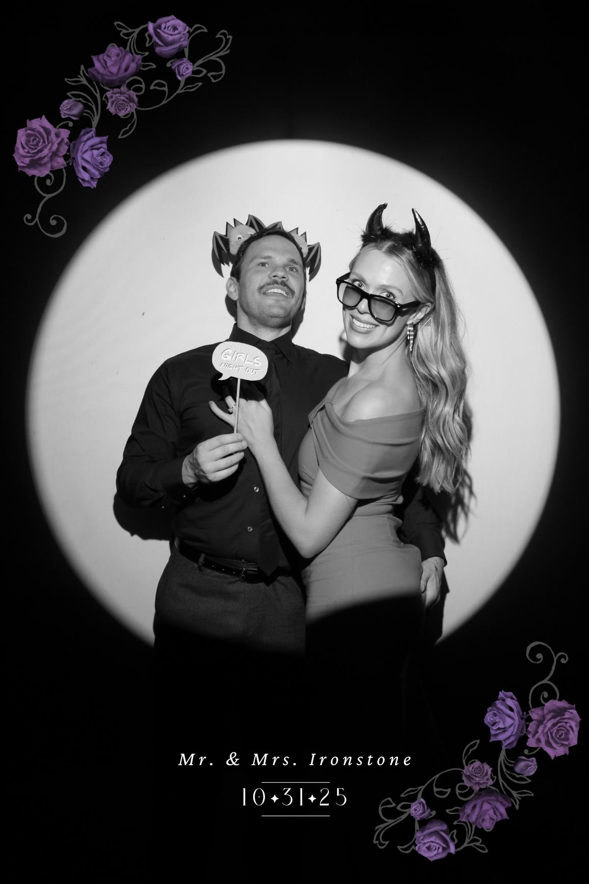 Nicole & Damon | View more photos from the event at gallery.myselfiemirror.ca/u/romanmyselfiemirrorca/Nicole-Damon