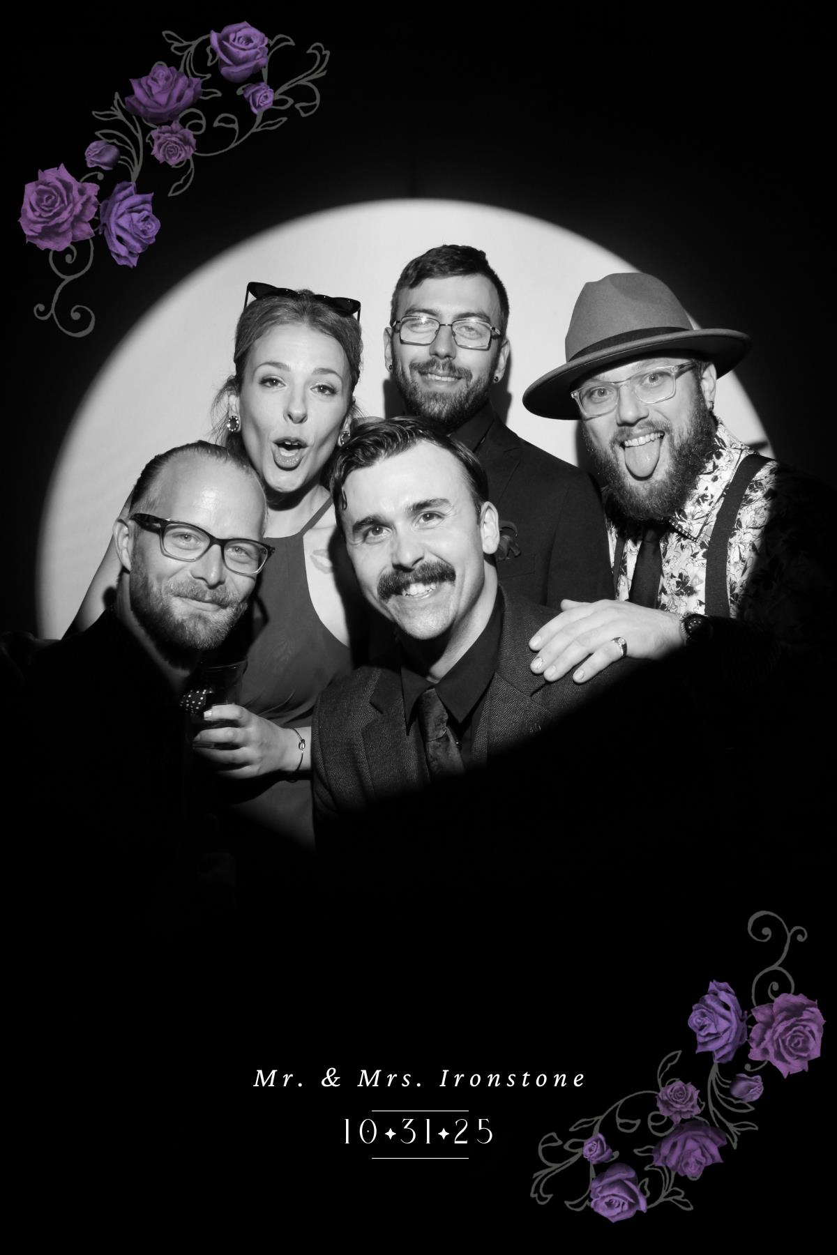 Nicole & Damon | View more photos from the event at gallery.myselfiemirror.ca/u/romanmyselfiemirrorca/Nicole-Damon