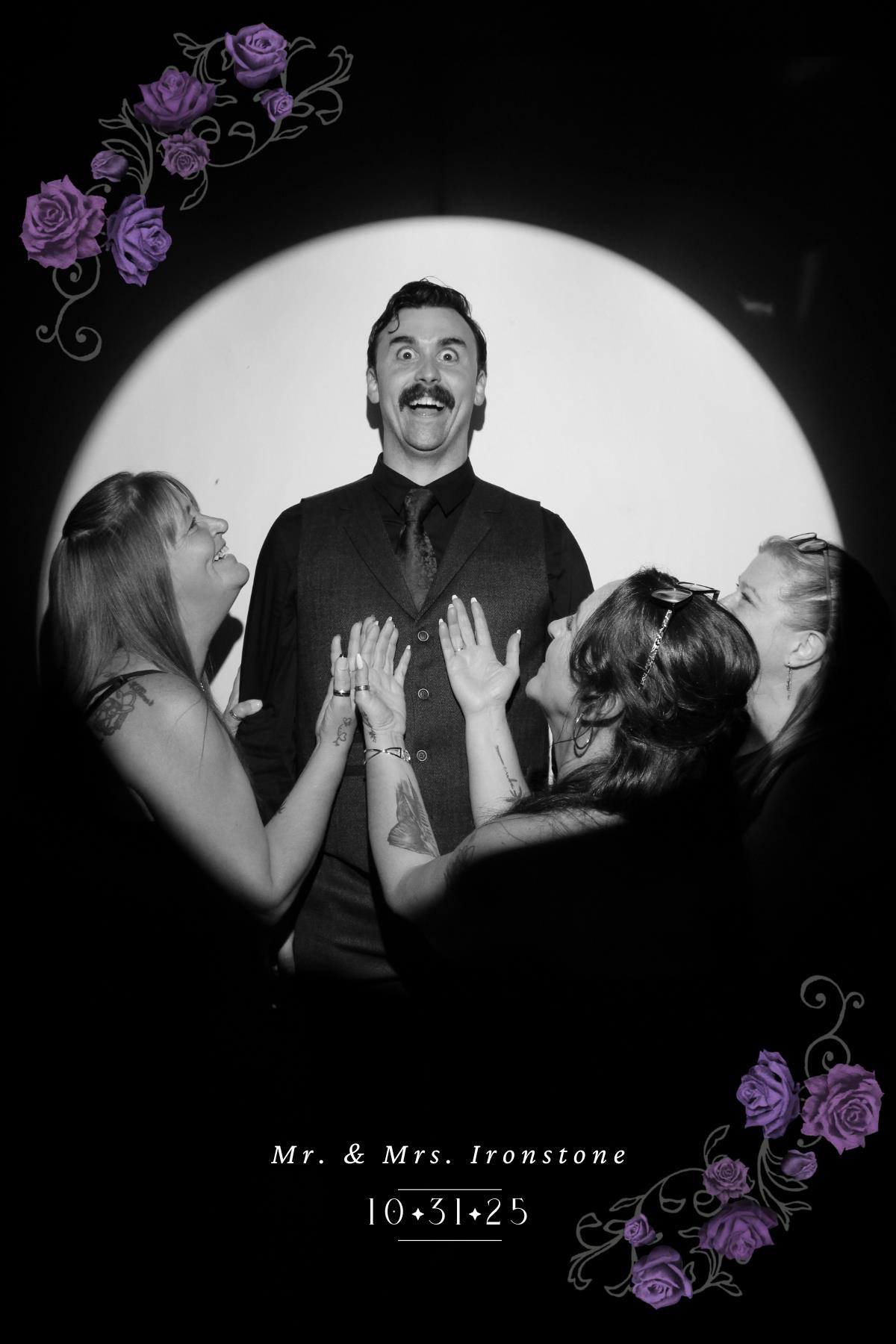 Nicole & Damon | View more photos from the event at gallery.myselfiemirror.ca/u/romanmyselfiemirrorca/Nicole-Damon