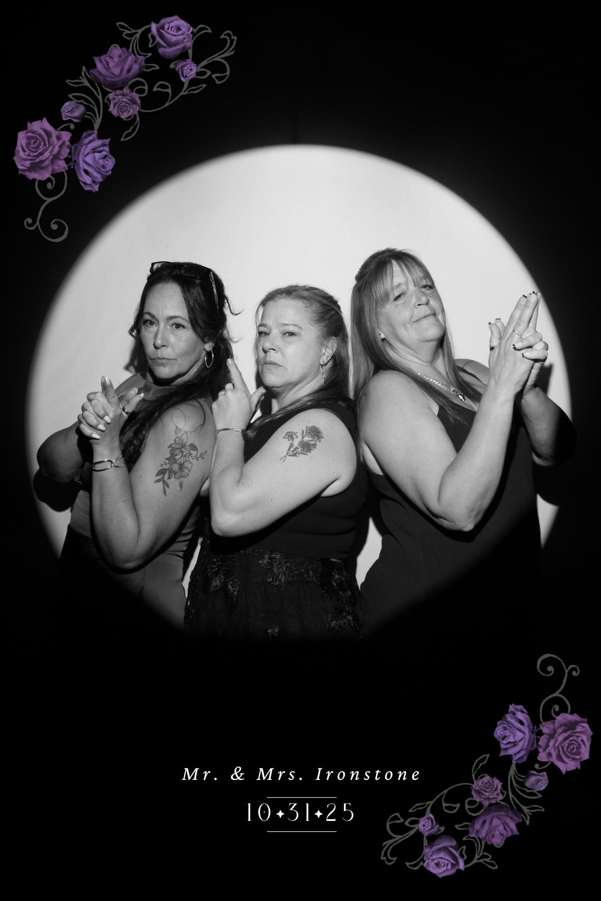 Nicole & Damon | View more photos from the event at gallery.myselfiemirror.ca/u/romanmyselfiemirrorca/Nicole-Damon