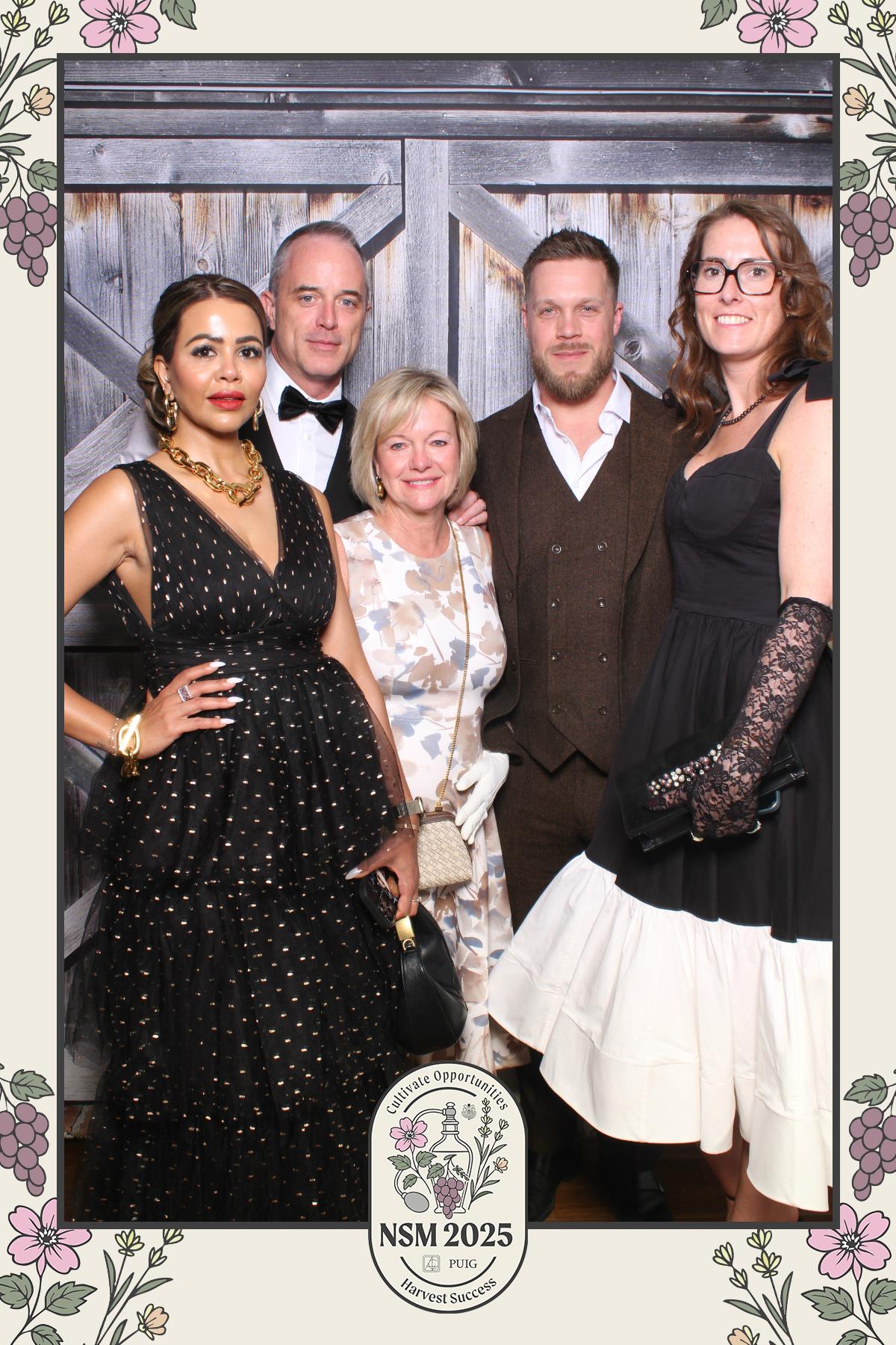 PUIG National Sales Meeting Dinner | View more photos from the event at gallery.myselfiemirror.ca/u/romanmyselfiemirrorca/PUIG-National-Sales-Meeting-Dinner