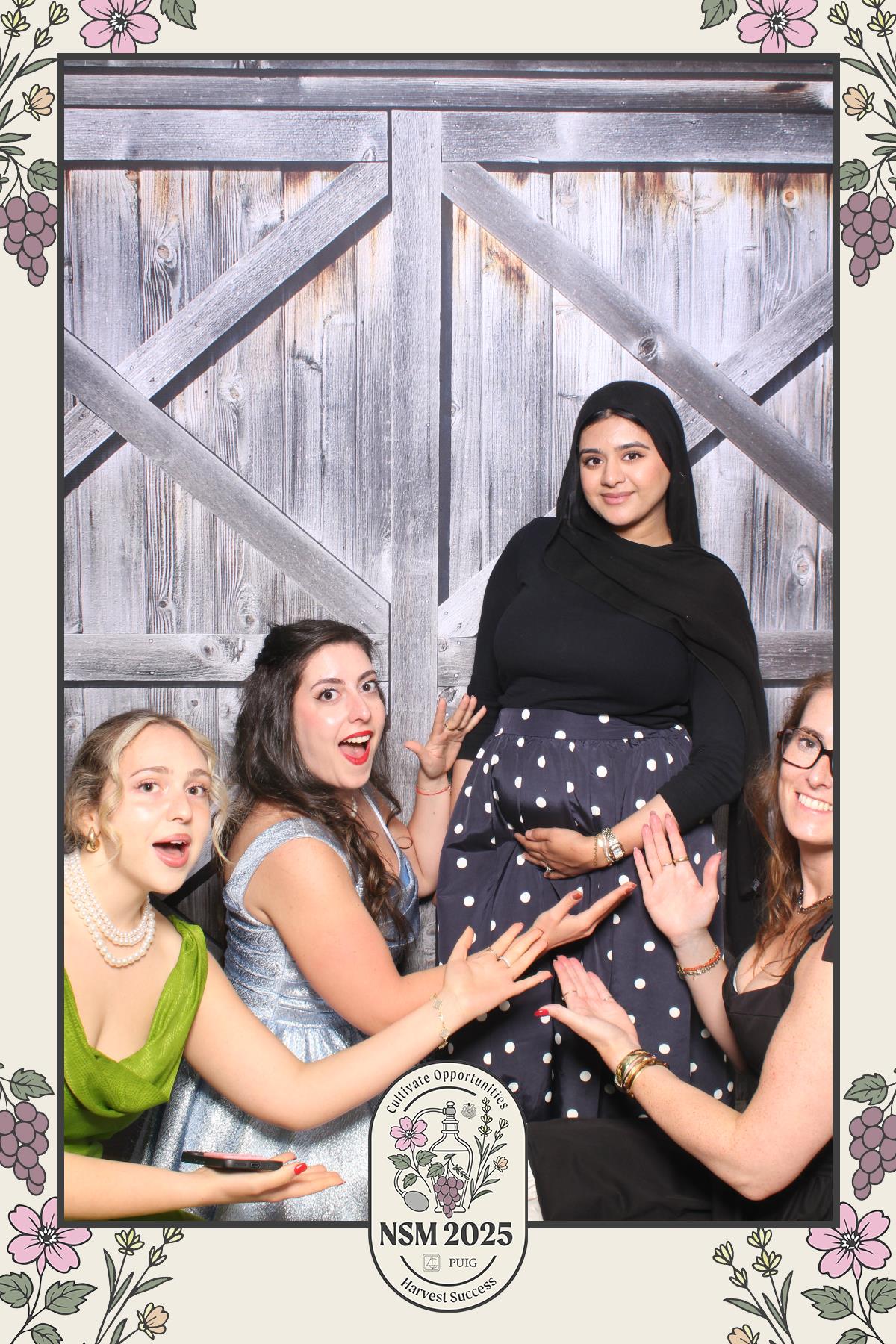 PUIG National Sales Meeting Dinner | View more photos from the event at gallery.myselfiemirror.ca/u/romanmyselfiemirrorca/PUIG-National-Sales-Meeting-Dinner