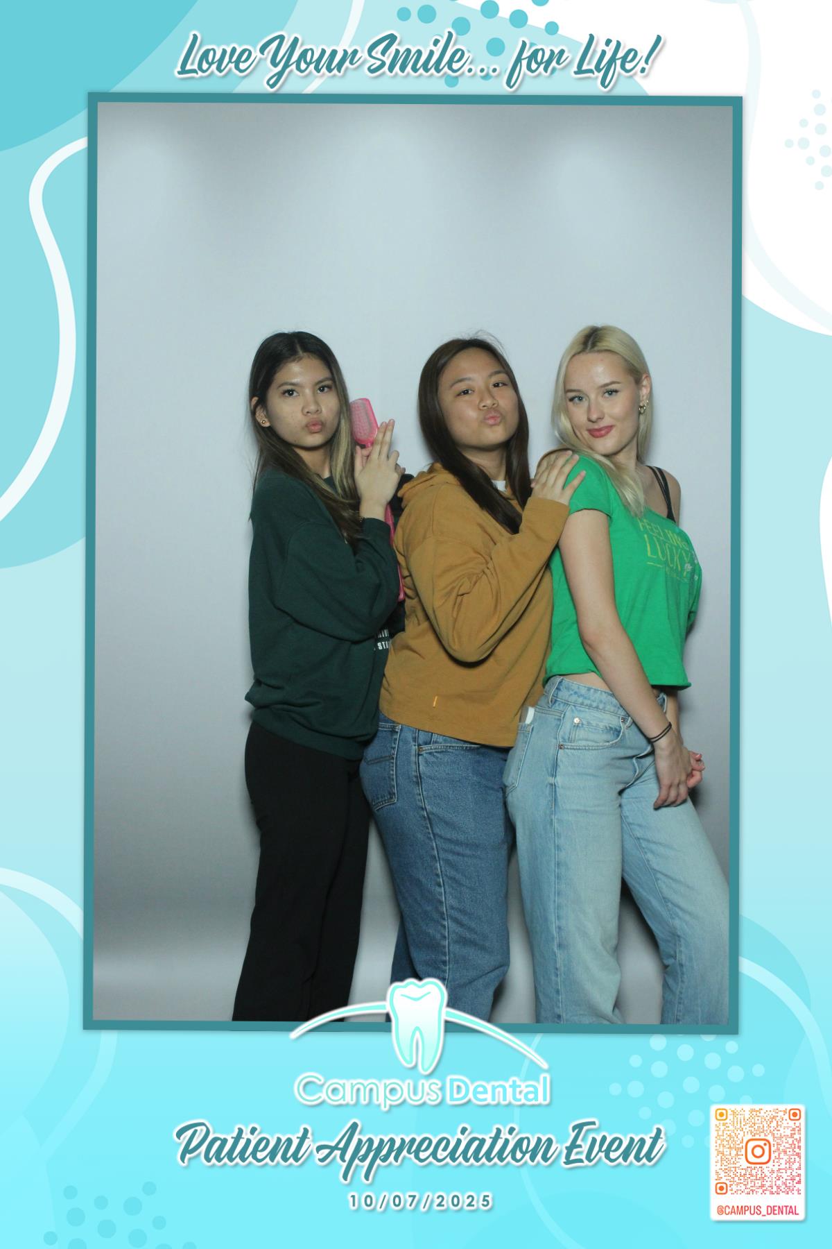 Patient Appreciation Event | View more photos from the event at gallery.myselfiemirror.ca/u/romanmyselfiemirrorca/Patient-Appreciation-Event