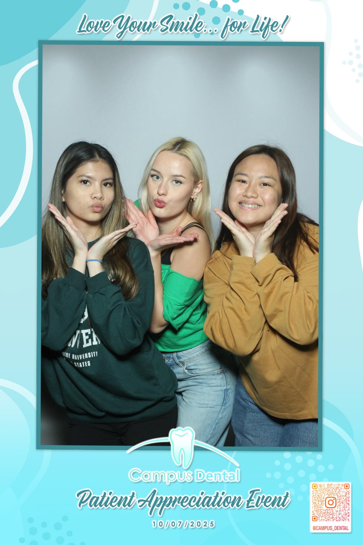 Patient Appreciation Event | View more photos from the event at gallery.myselfiemirror.ca/u/romanmyselfiemirrorca/Patient-Appreciation-Event