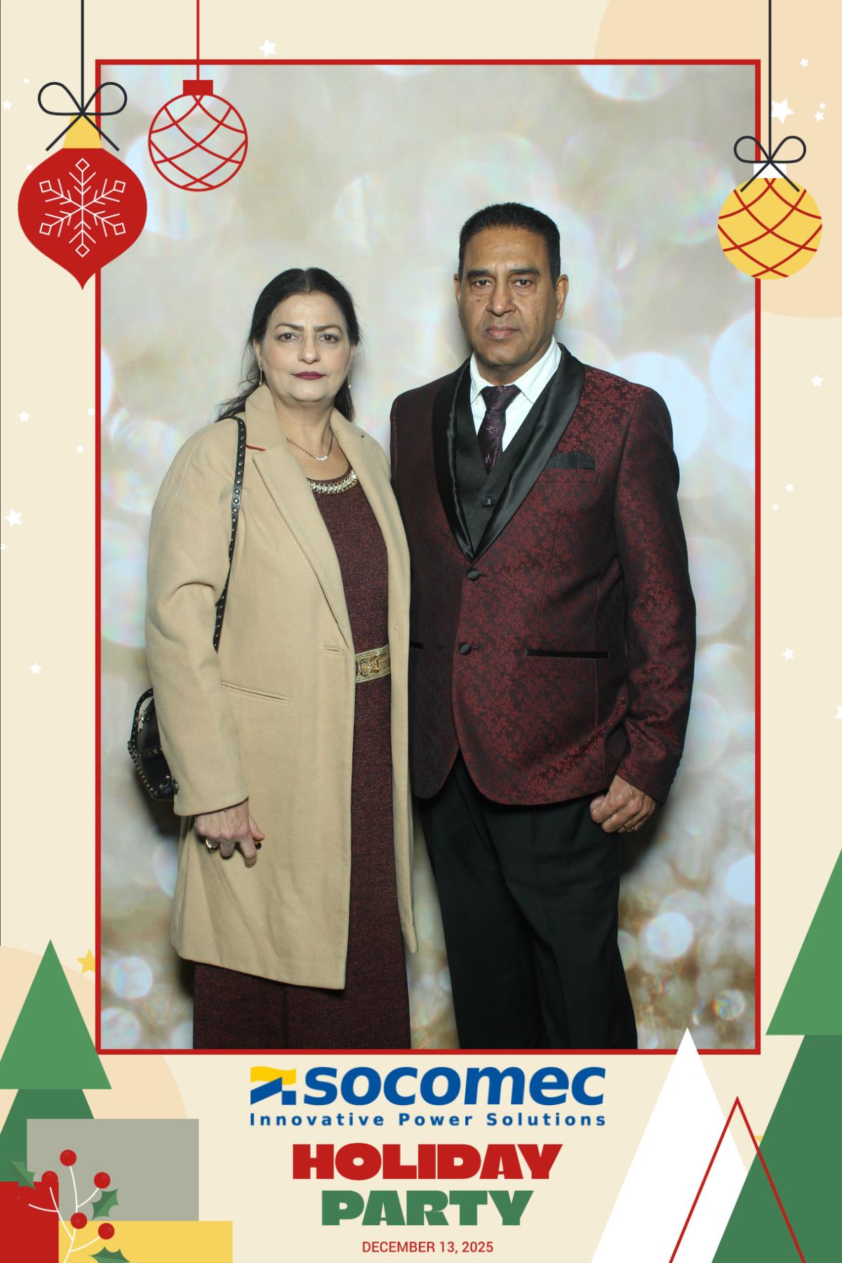 Powersmiths Holiday Party | View more photos from the event at gallery.myselfiemirror.ca/u/romanmyselfiemirrorca/Powersmiths-Holiday-Party-0