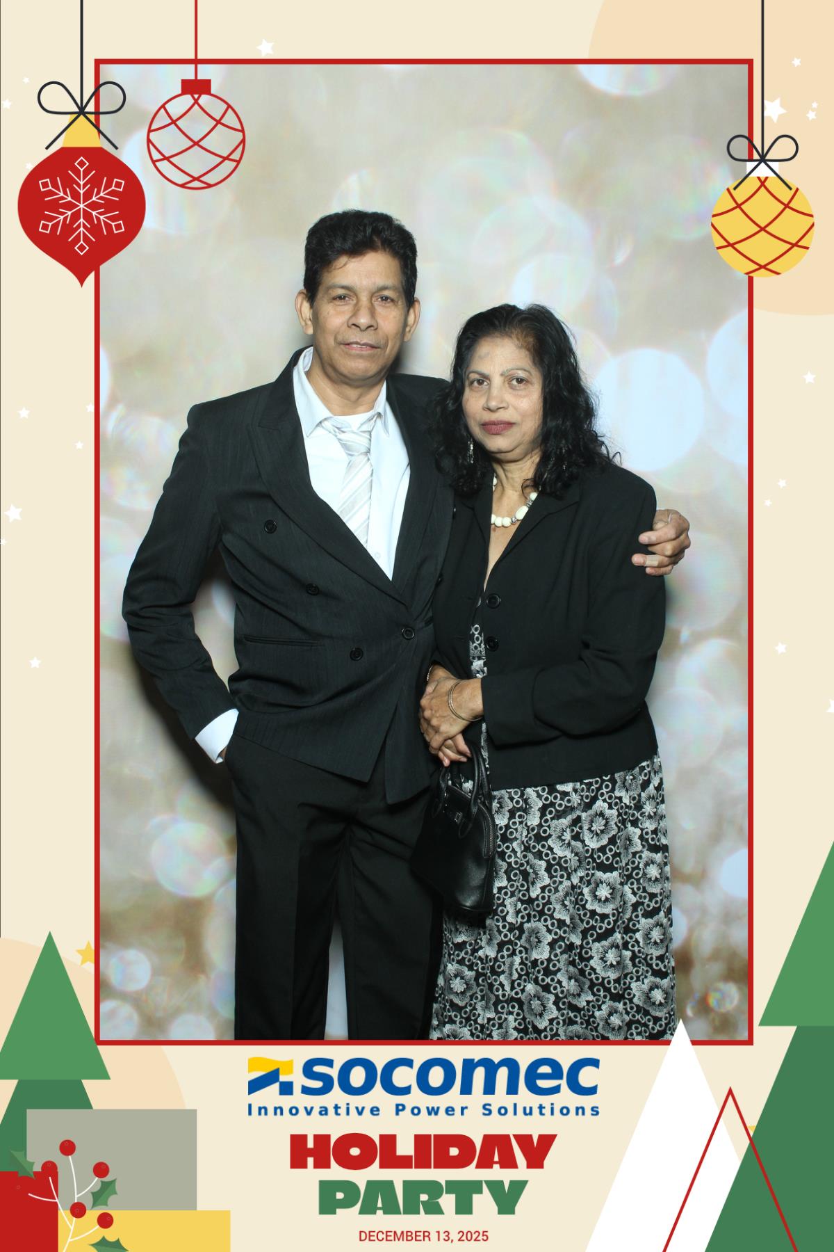 Powersmiths Holiday Party | View more photos from the event at gallery.myselfiemirror.ca/u/romanmyselfiemirrorca/Powersmiths-Holiday-Party-0