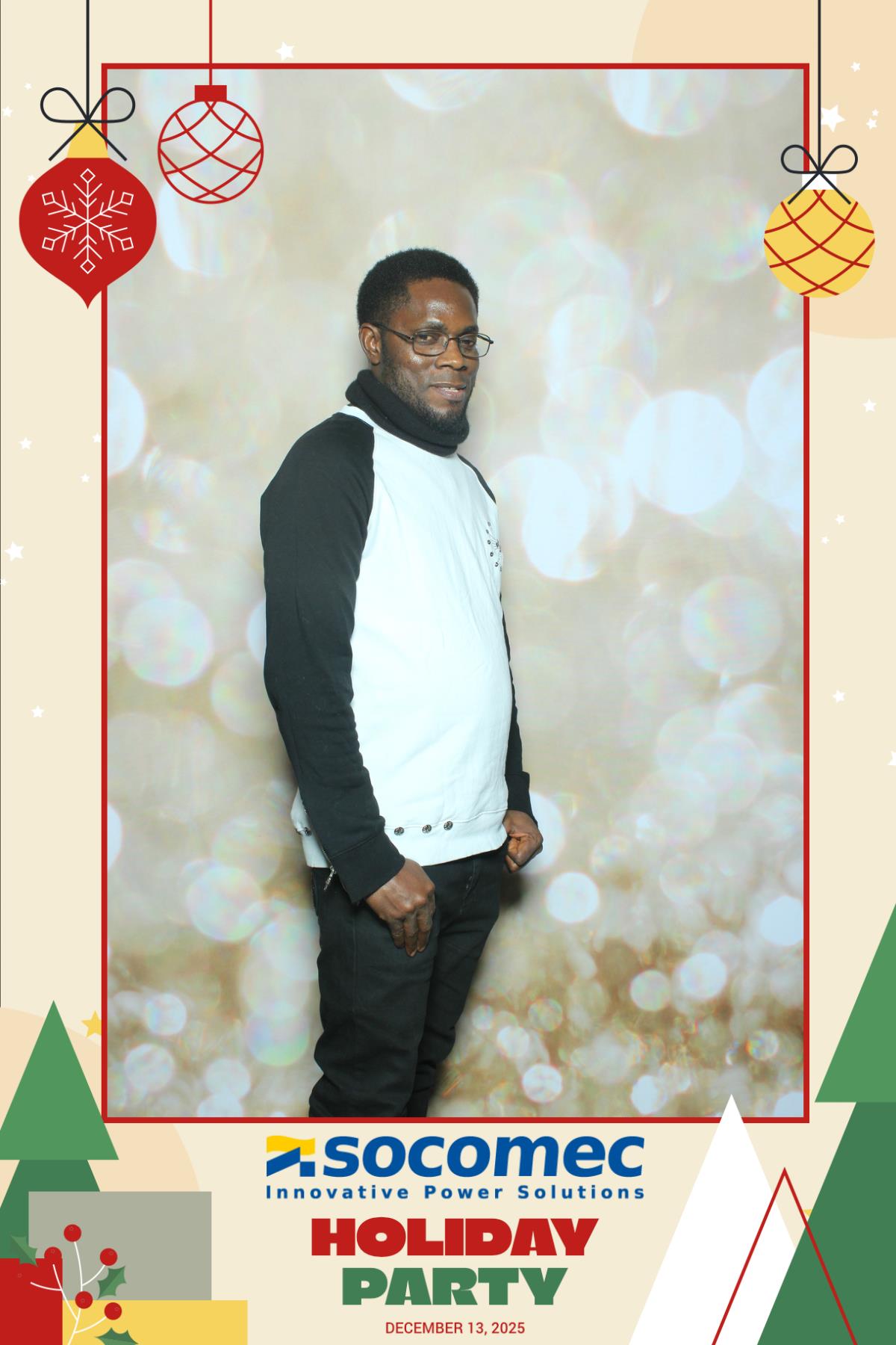 Powersmiths Holiday Party | View more photos from the event at gallery.myselfiemirror.ca/u/romanmyselfiemirrorca/Powersmiths-Holiday-Party-0