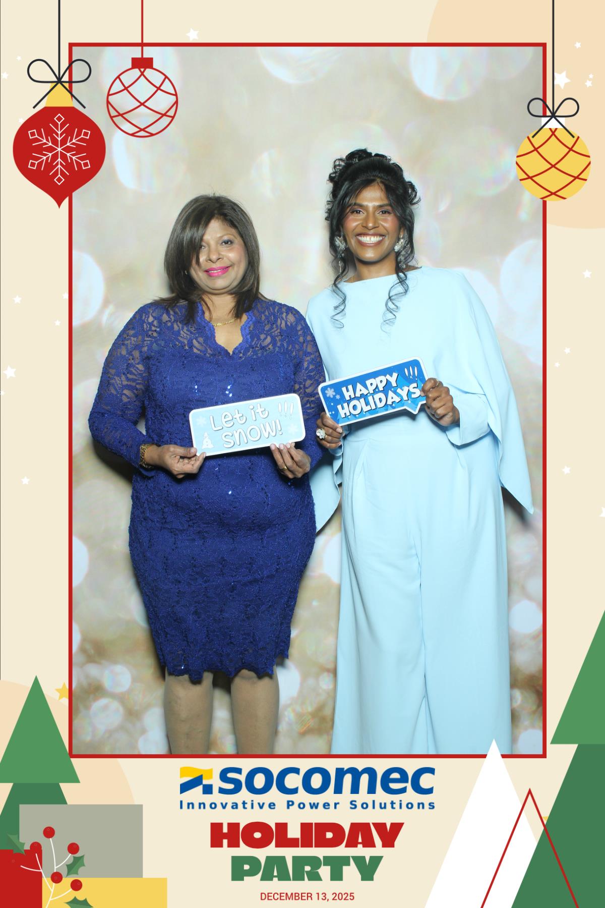 Powersmiths Holiday Party | View more photos from the event at gallery.myselfiemirror.ca/u/romanmyselfiemirrorca/Powersmiths-Holiday-Party-0