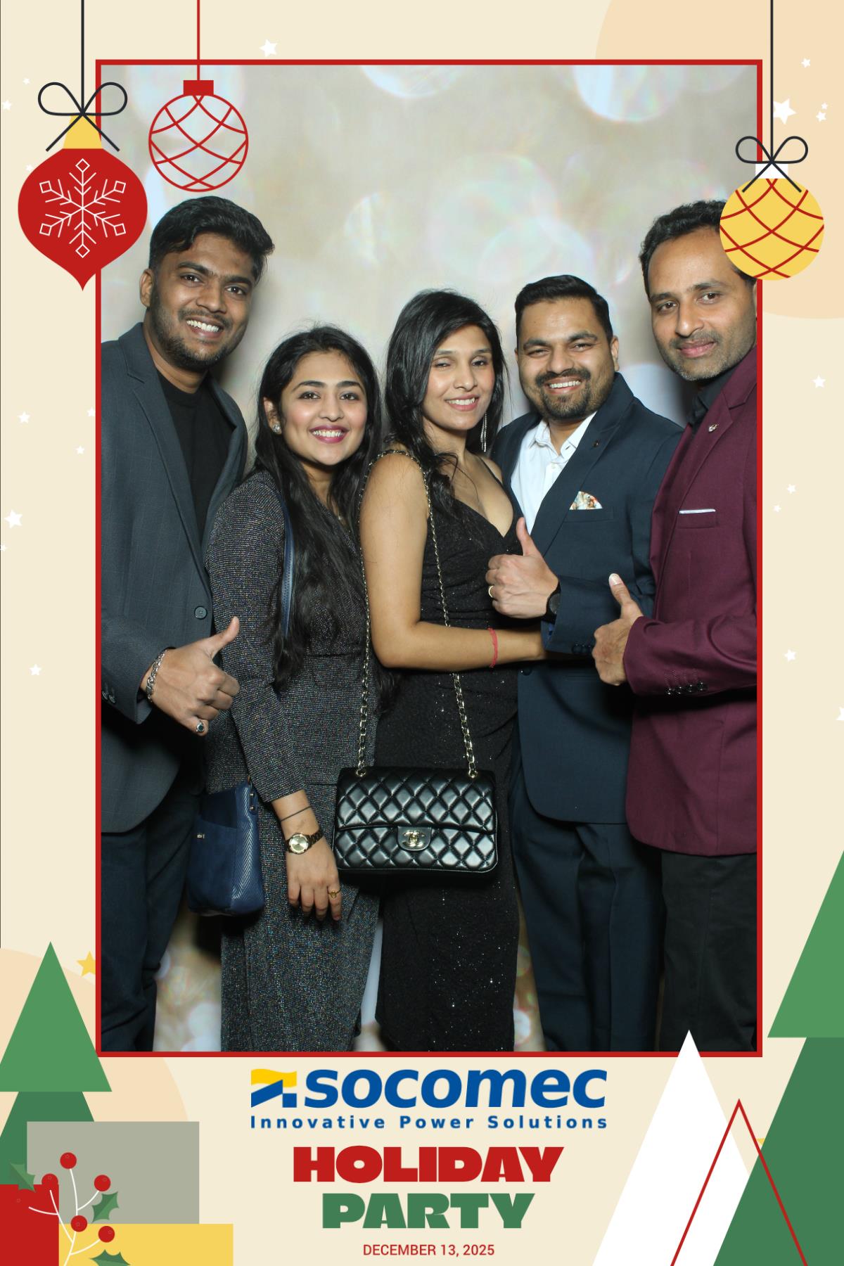 Powersmiths Holiday Party | View more photos from the event at gallery.myselfiemirror.ca/u/romanmyselfiemirrorca/Powersmiths-Holiday-Party-0