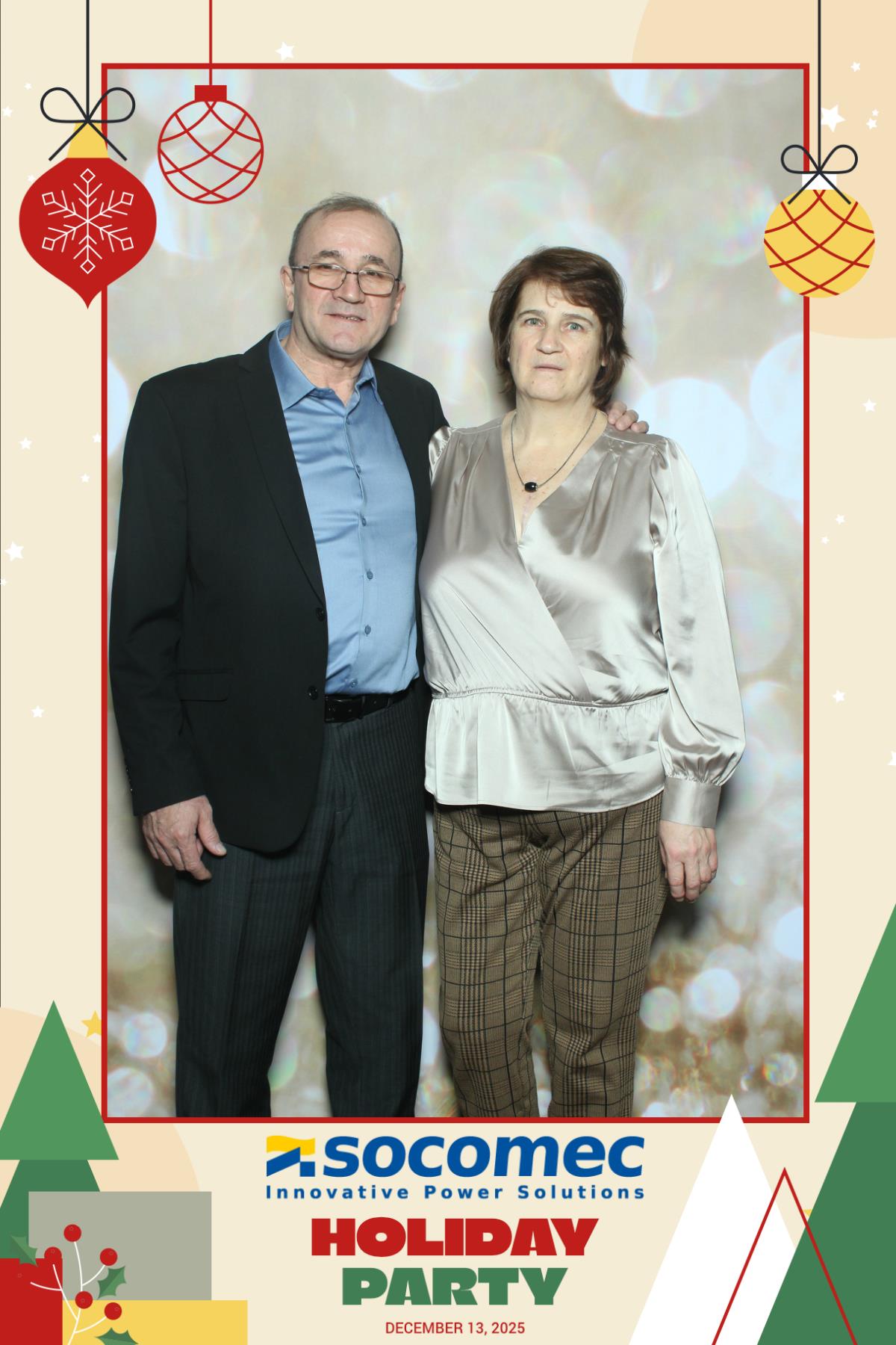 Powersmiths Holiday Party | View more photos from the event at gallery.myselfiemirror.ca/u/romanmyselfiemirrorca/Powersmiths-Holiday-Party-0