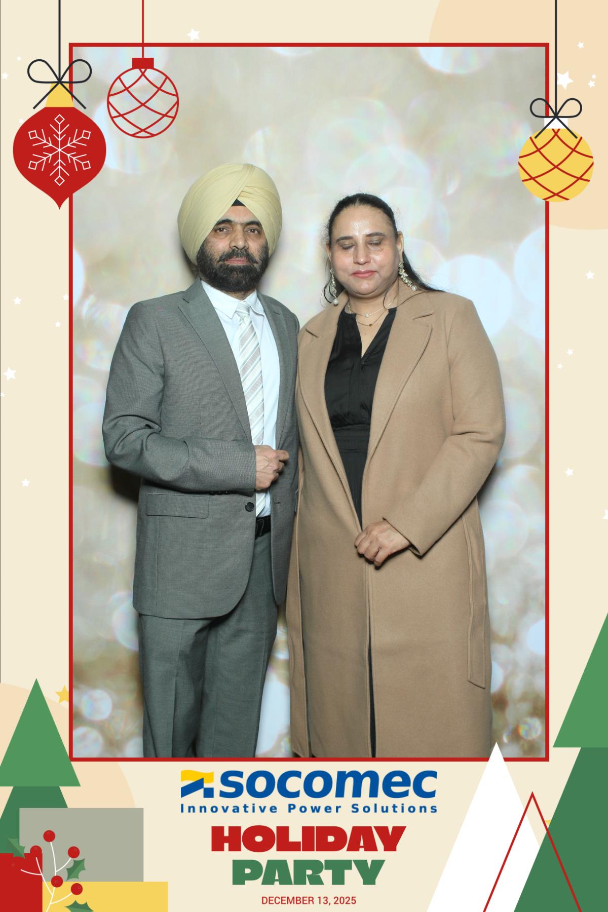 Powersmiths Holiday Party | View more photos from the event at gallery.myselfiemirror.ca/u/romanmyselfiemirrorca/Powersmiths-Holiday-Party-0