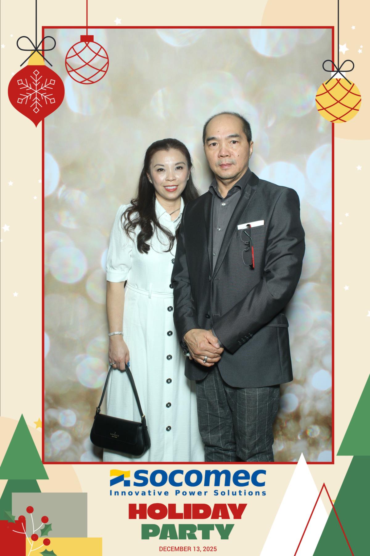 Powersmiths Holiday Party | View more photos from the event at gallery.myselfiemirror.ca/u/romanmyselfiemirrorca/Powersmiths-Holiday-Party-0