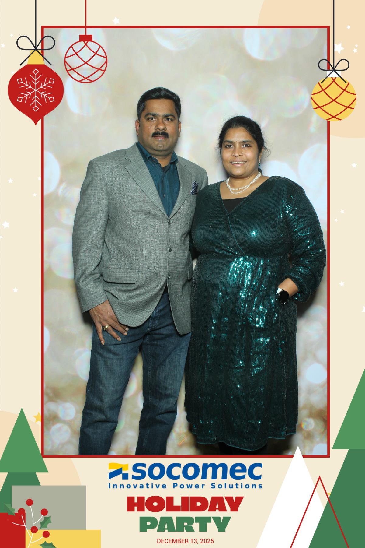 Powersmiths Holiday Party | View more photos from the event at gallery.myselfiemirror.ca/u/romanmyselfiemirrorca/Powersmiths-Holiday-Party-0