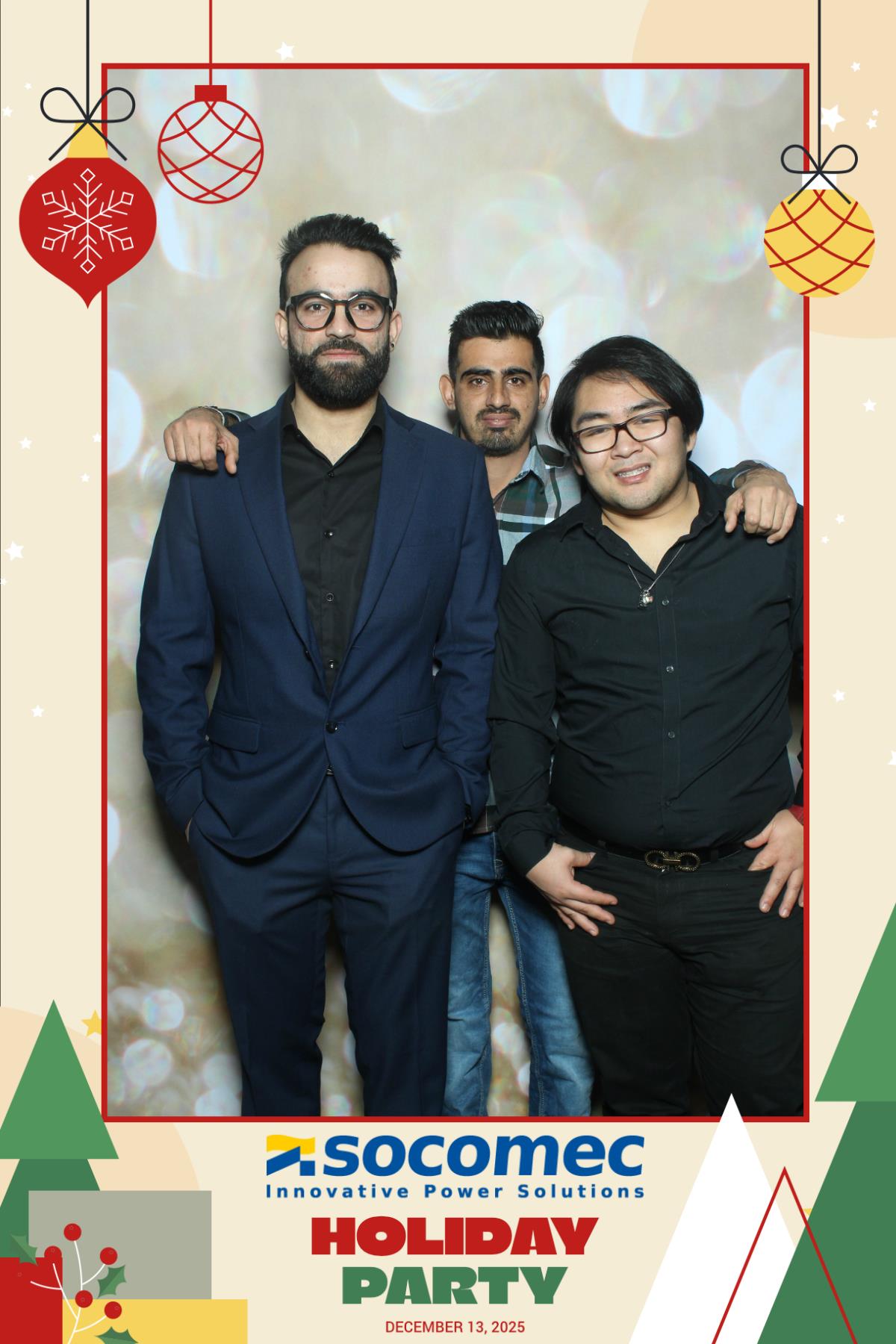 Powersmiths Holiday Party | View more photos from the event at gallery.myselfiemirror.ca/u/romanmyselfiemirrorca/Powersmiths-Holiday-Party-0