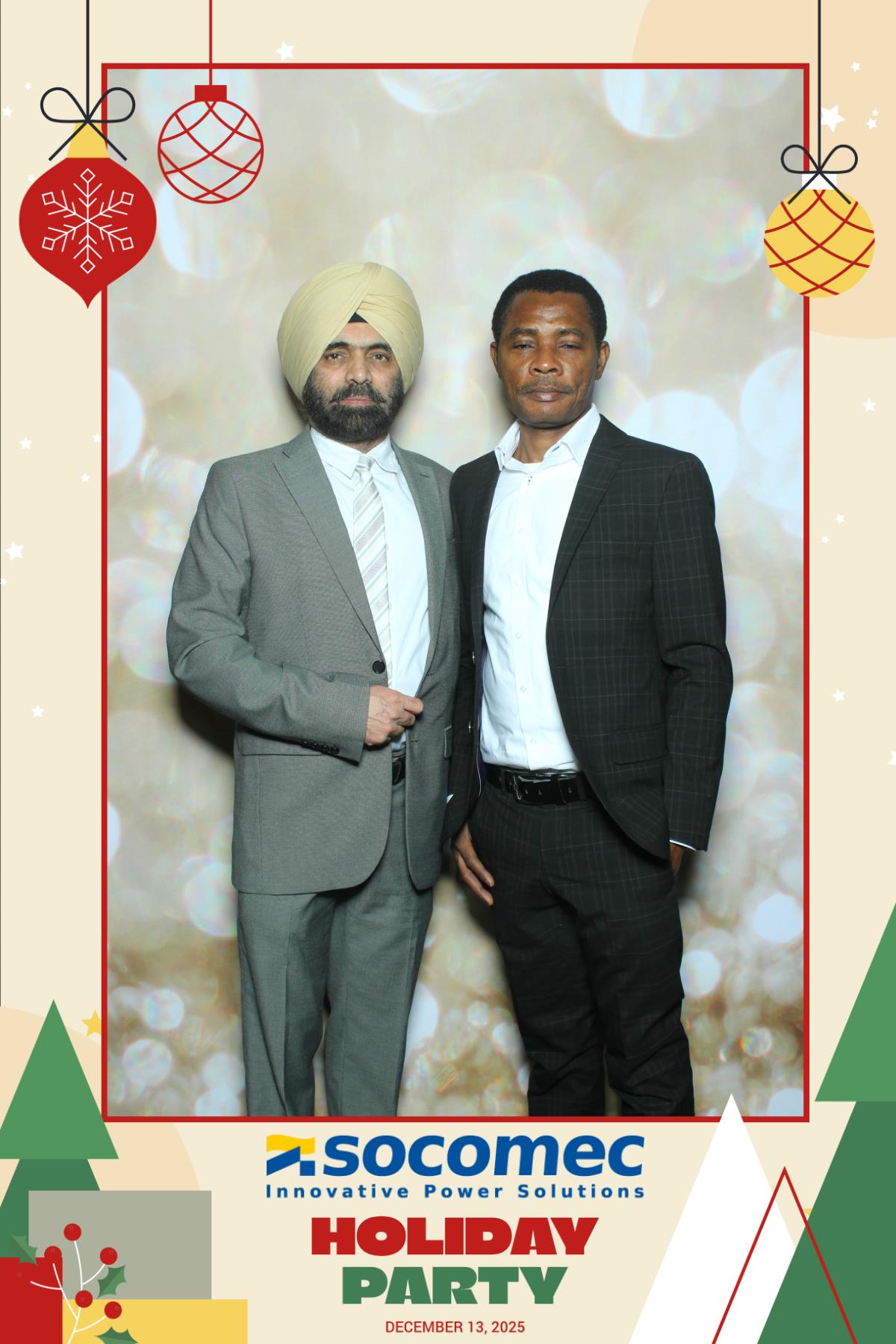 Powersmiths Holiday Party | View more photos from the event at gallery.myselfiemirror.ca/u/romanmyselfiemirrorca/Powersmiths-Holiday-Party-0