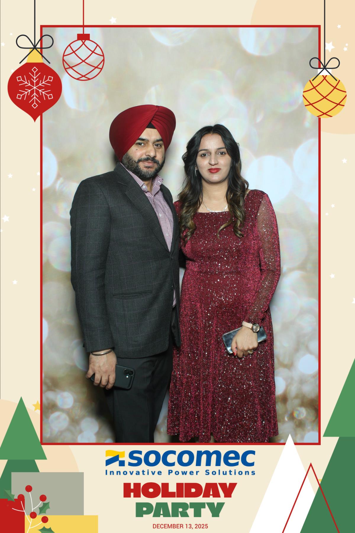 Powersmiths Holiday Party | View more photos from the event at gallery.myselfiemirror.ca/u/romanmyselfiemirrorca/Powersmiths-Holiday-Party-0