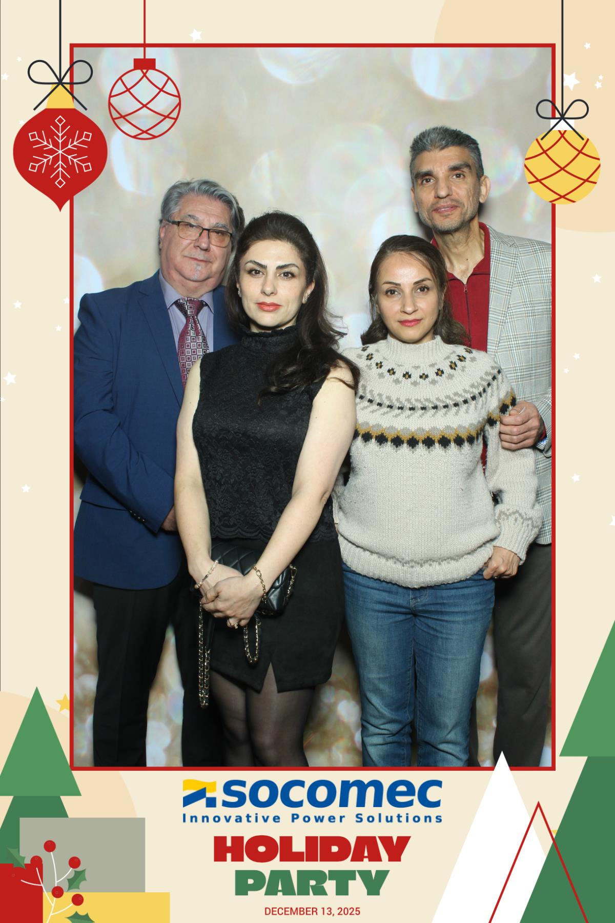 Powersmiths Holiday Party | View more photos from the event at gallery.myselfiemirror.ca/u/romanmyselfiemirrorca/Powersmiths-Holiday-Party-0