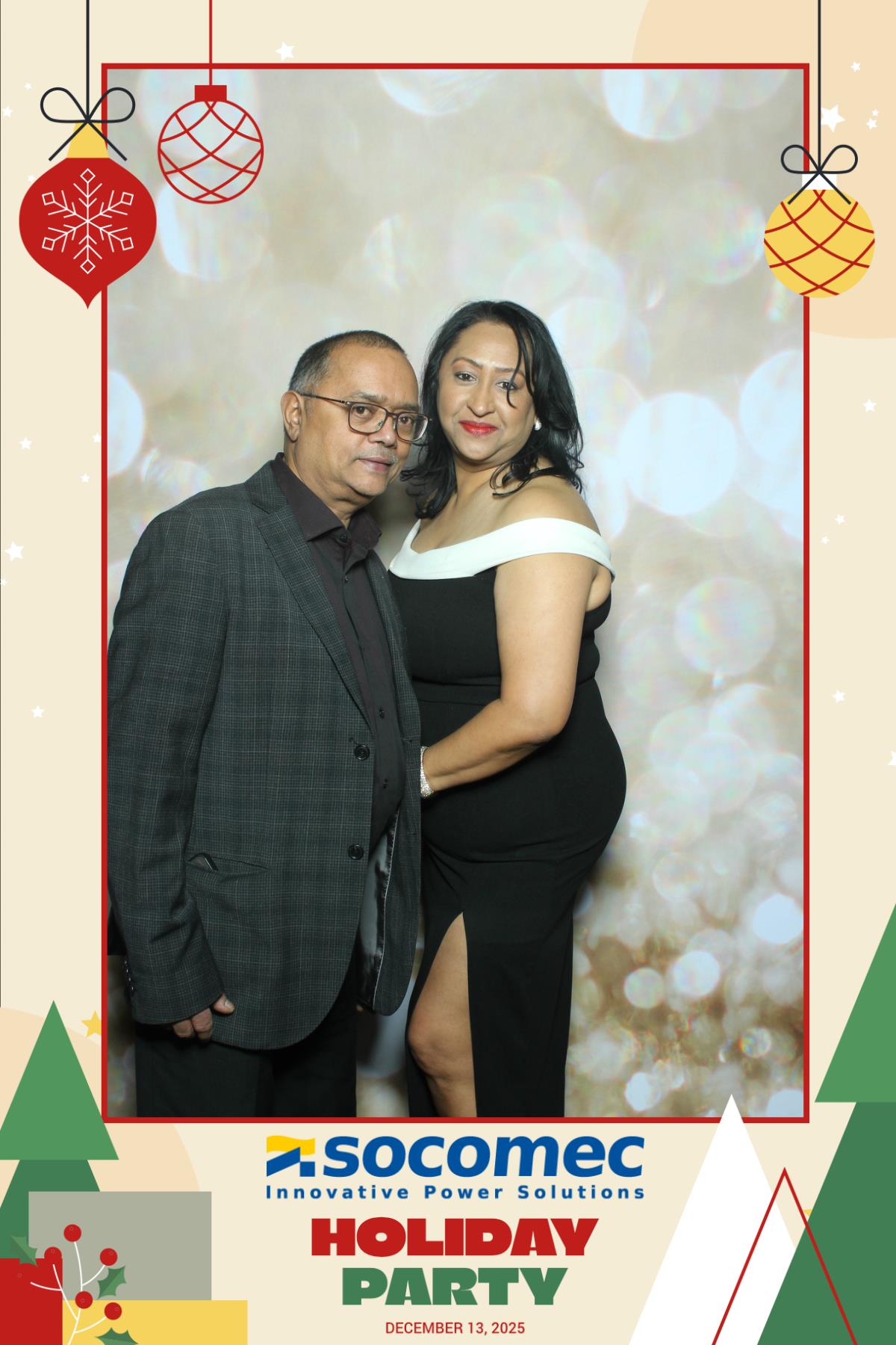 Powersmiths Holiday Party | View more photos from the event at gallery.myselfiemirror.ca/u/romanmyselfiemirrorca/Powersmiths-Holiday-Party-0