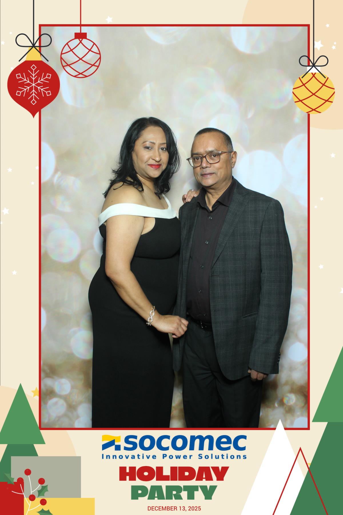 Powersmiths Holiday Party | View more photos from the event at gallery.myselfiemirror.ca/u/romanmyselfiemirrorca/Powersmiths-Holiday-Party-0