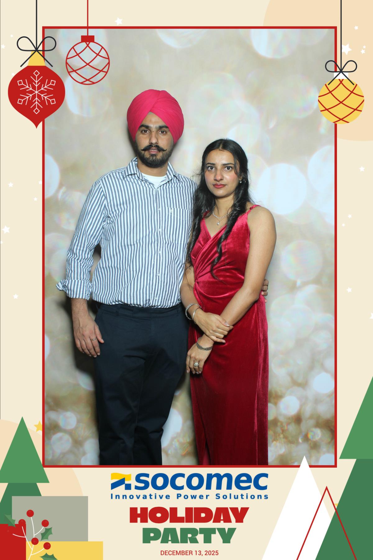 Powersmiths Holiday Party | View more photos from the event at gallery.myselfiemirror.ca/u/romanmyselfiemirrorca/Powersmiths-Holiday-Party-0