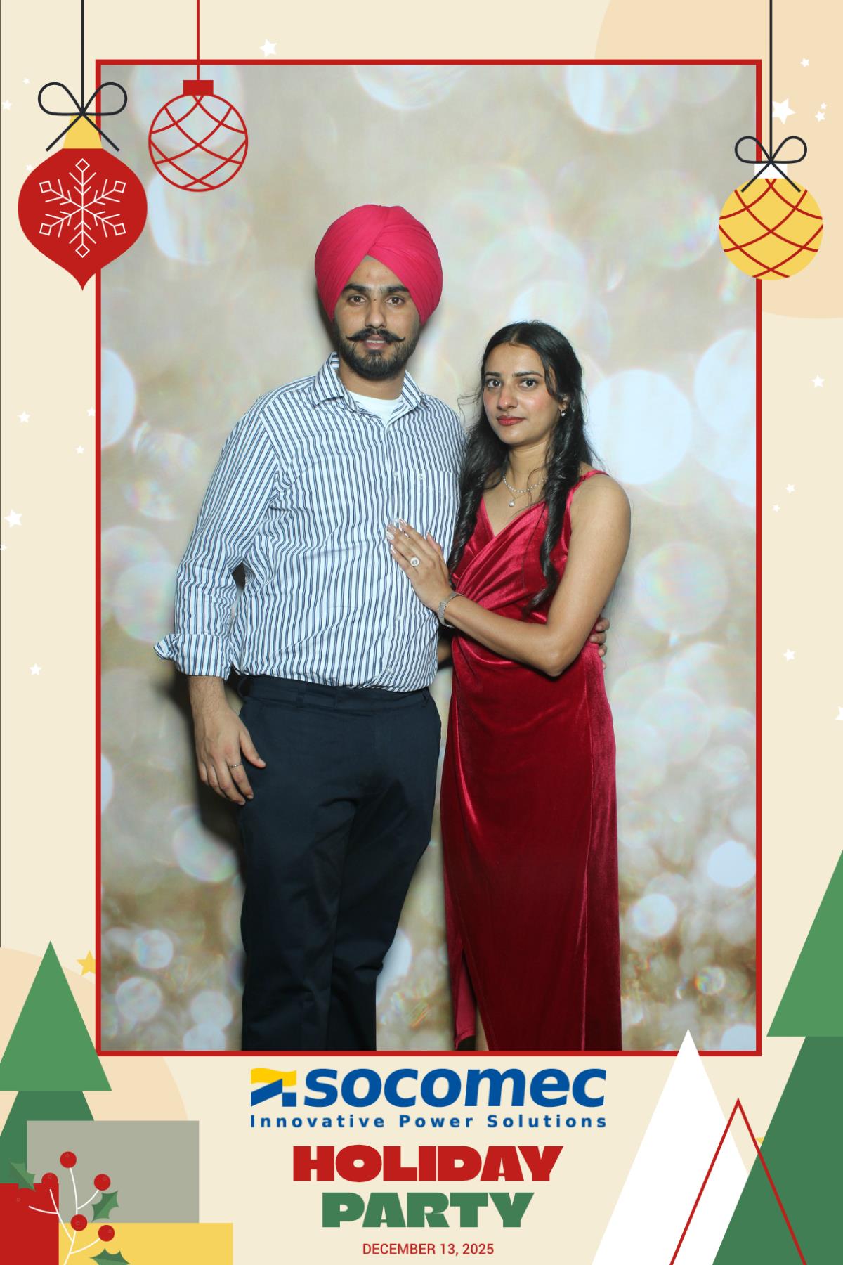 Powersmiths Holiday Party | View more photos from the event at gallery.myselfiemirror.ca/u/romanmyselfiemirrorca/Powersmiths-Holiday-Party-0