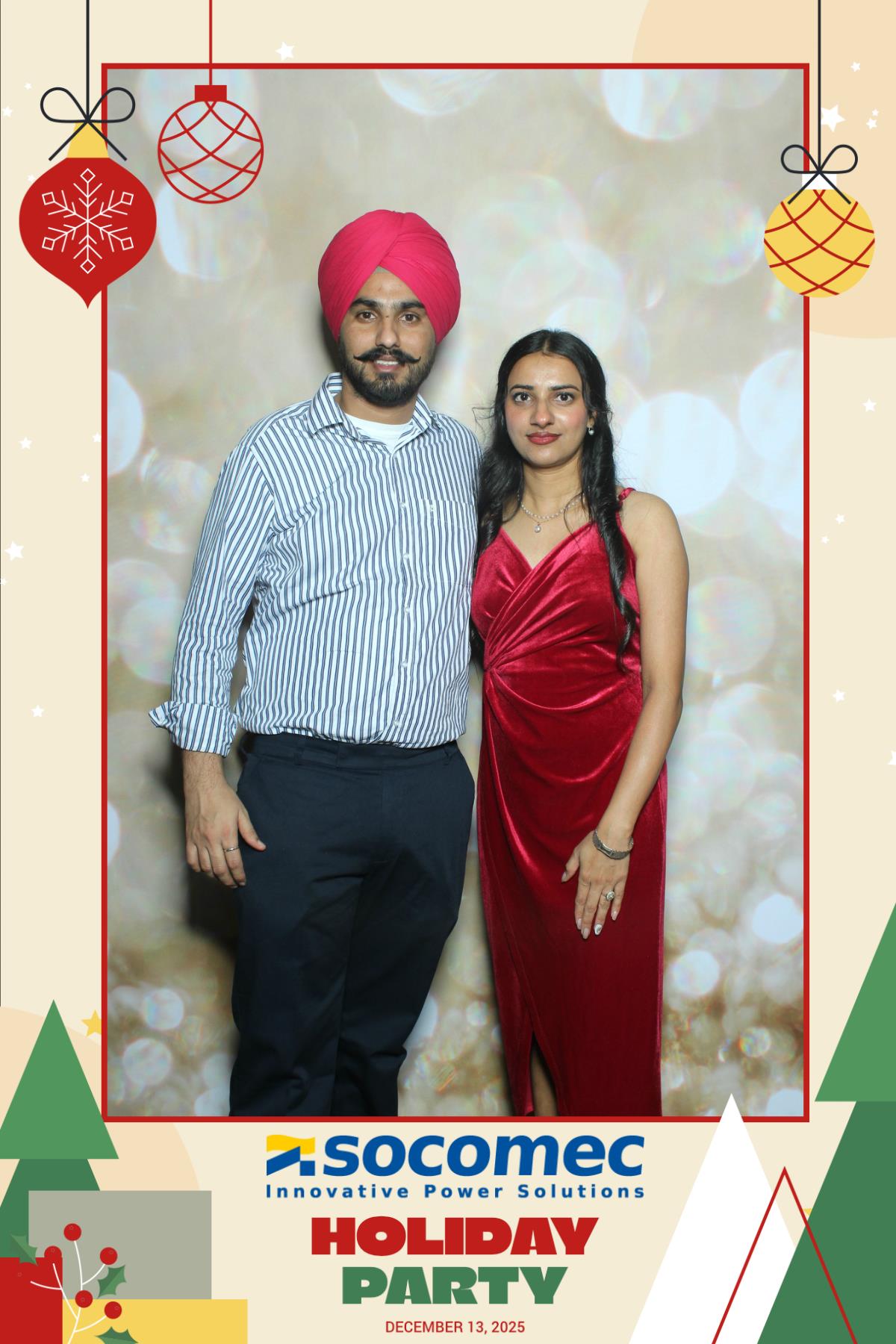 Powersmiths Holiday Party | View more photos from the event at gallery.myselfiemirror.ca/u/romanmyselfiemirrorca/Powersmiths-Holiday-Party-0