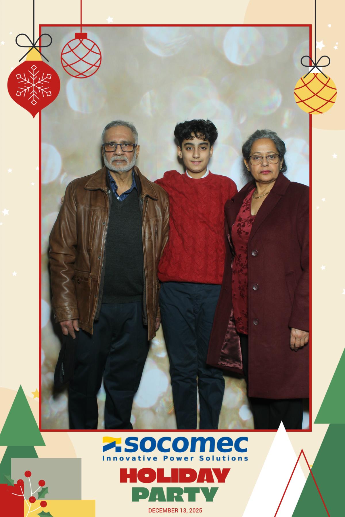 Powersmiths Holiday Party | View more photos from the event at gallery.myselfiemirror.ca/u/romanmyselfiemirrorca/Powersmiths-Holiday-Party-0