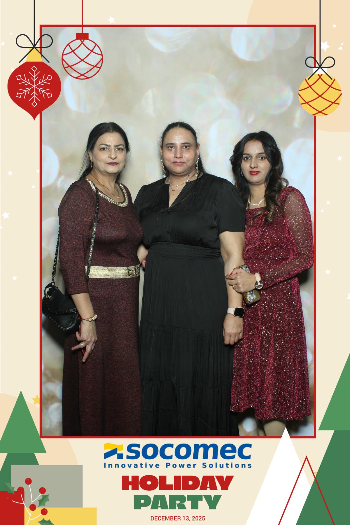 Powersmiths Holiday Party | View more photos from the event at gallery.myselfiemirror.ca/u/romanmyselfiemirrorca/Powersmiths-Holiday-Party-0