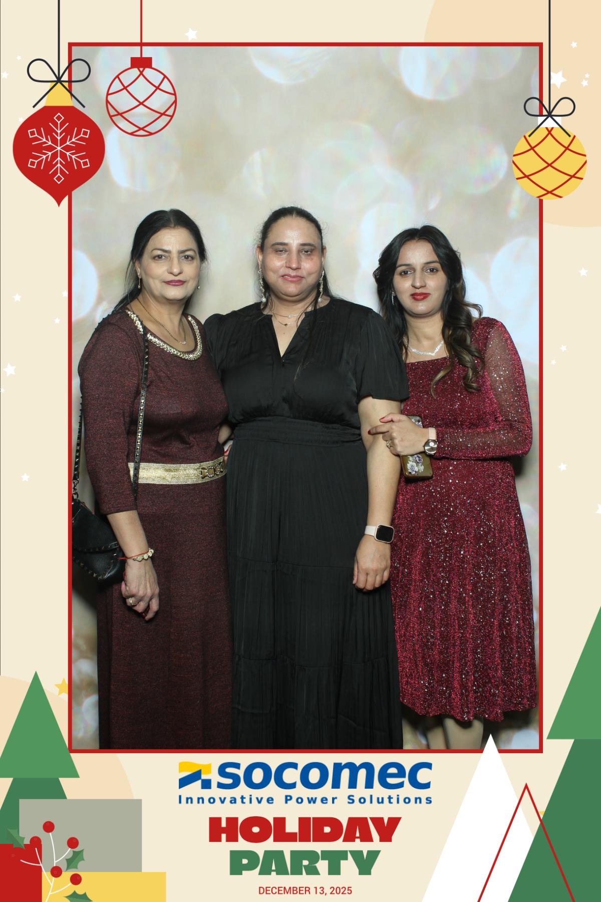 Powersmiths Holiday Party | View more photos from the event at gallery.myselfiemirror.ca/u/romanmyselfiemirrorca/Powersmiths-Holiday-Party-0