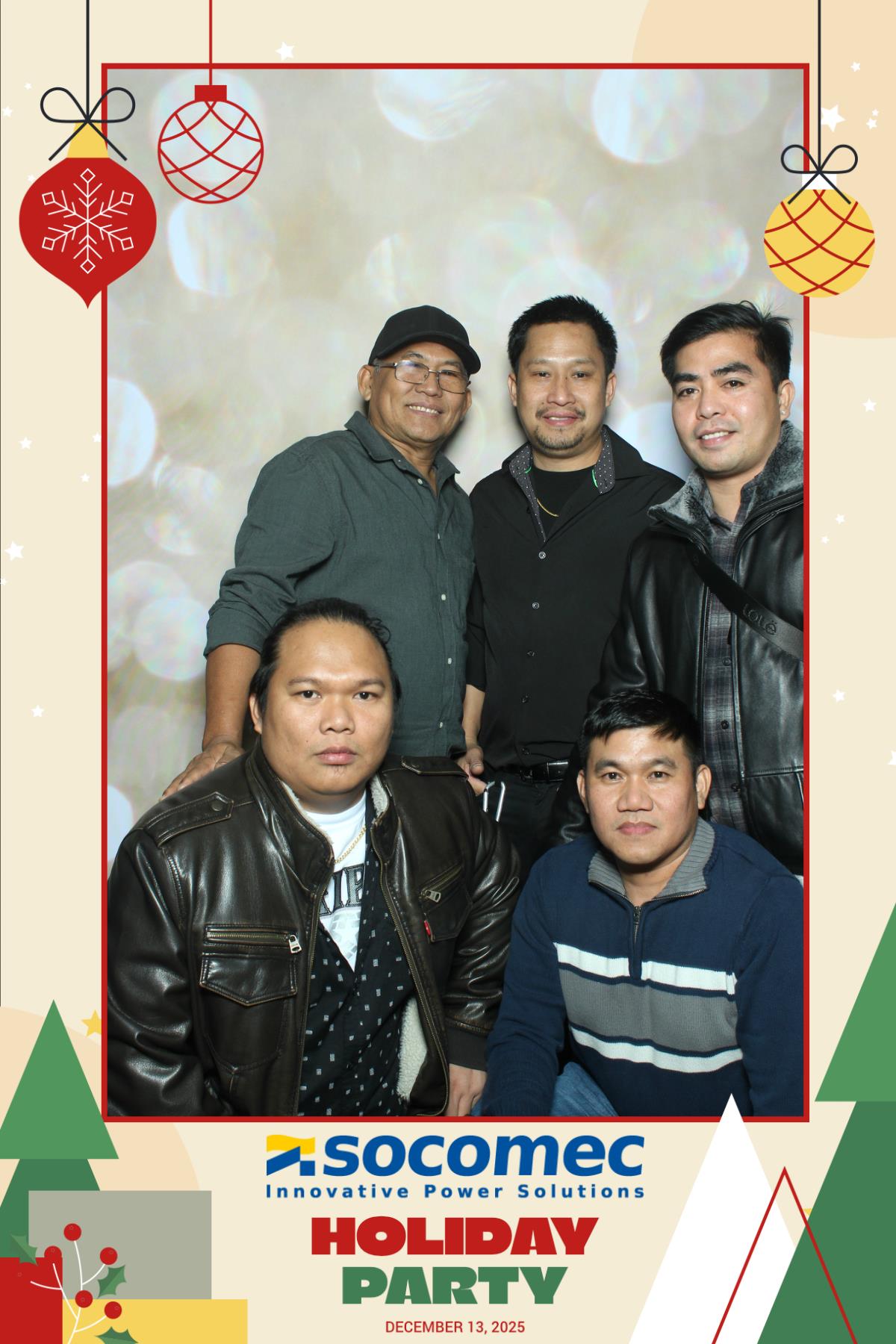 Powersmiths Holiday Party | View more photos from the event at gallery.myselfiemirror.ca/u/romanmyselfiemirrorca/Powersmiths-Holiday-Party-0