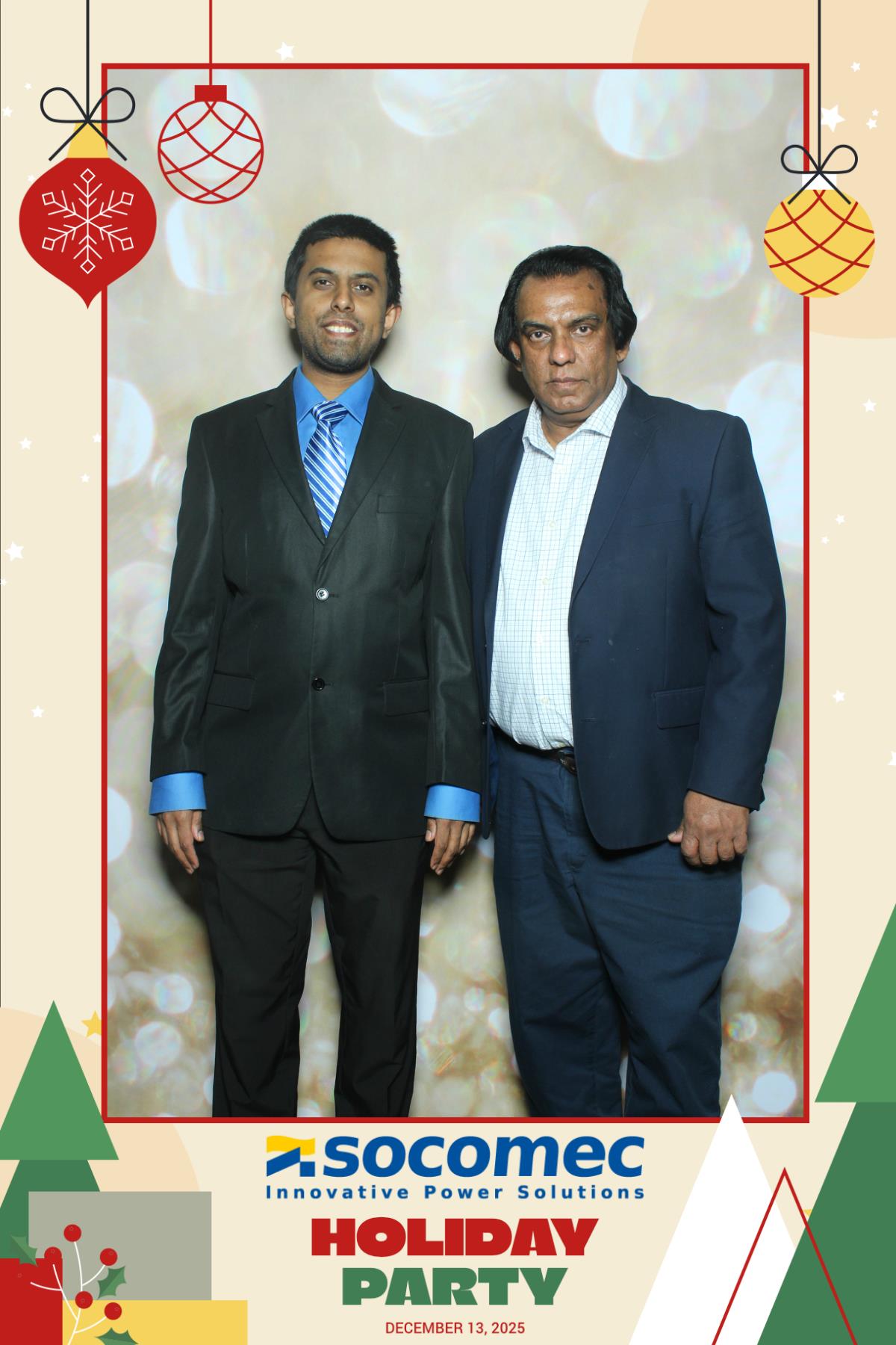 Powersmiths Holiday Party | View more photos from the event at gallery.myselfiemirror.ca/u/romanmyselfiemirrorca/Powersmiths-Holiday-Party-0