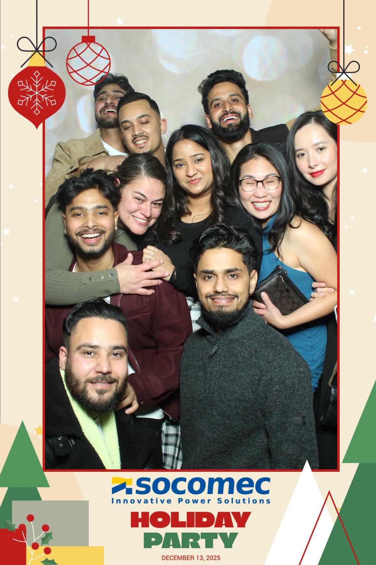 Powersmiths Holiday Party | View more photos from the event at gallery.myselfiemirror.ca/u/romanmyselfiemirrorca/Powersmiths-Holiday-Party-0