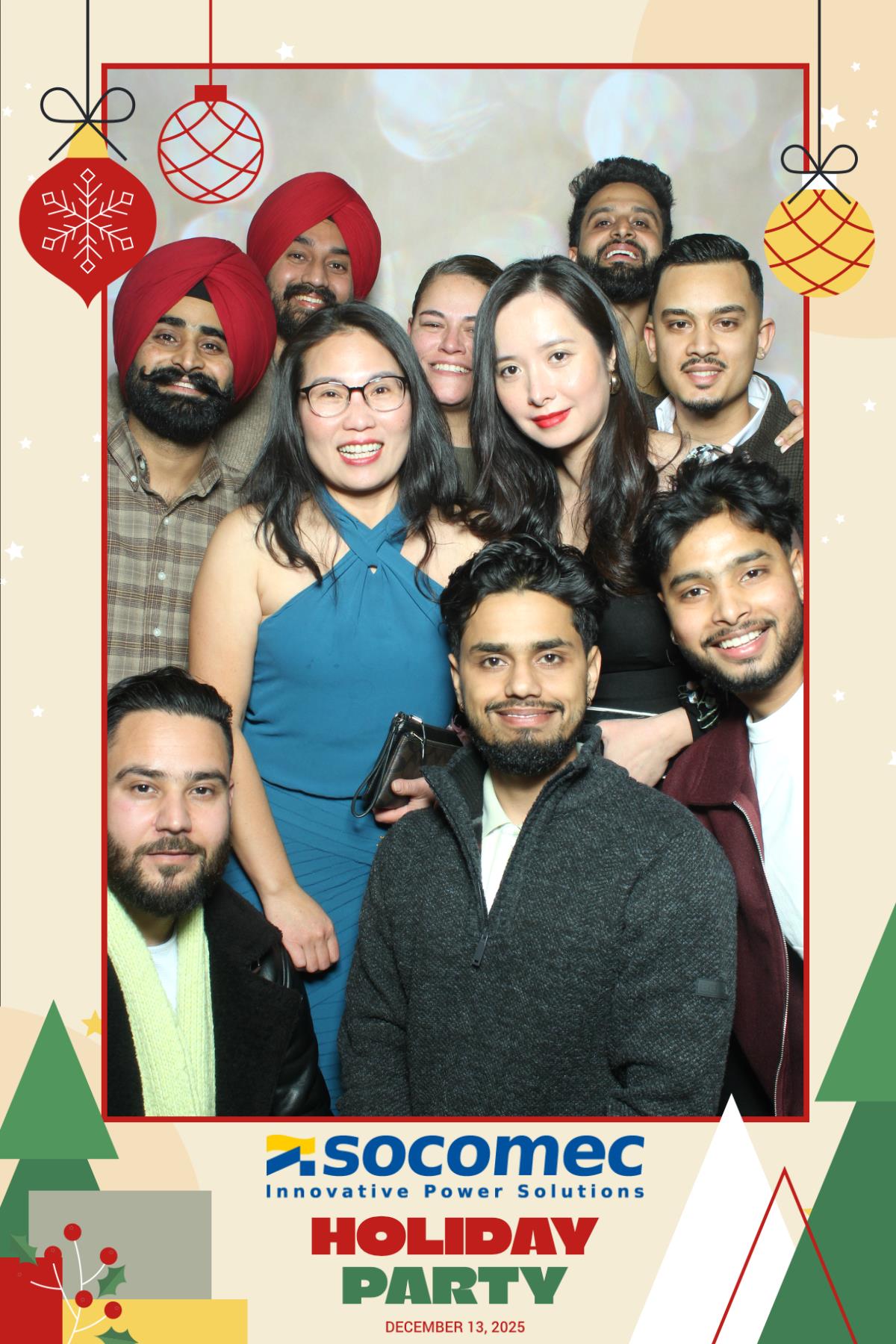 Powersmiths Holiday Party | View more photos from the event at gallery.myselfiemirror.ca/u/romanmyselfiemirrorca/Powersmiths-Holiday-Party-0