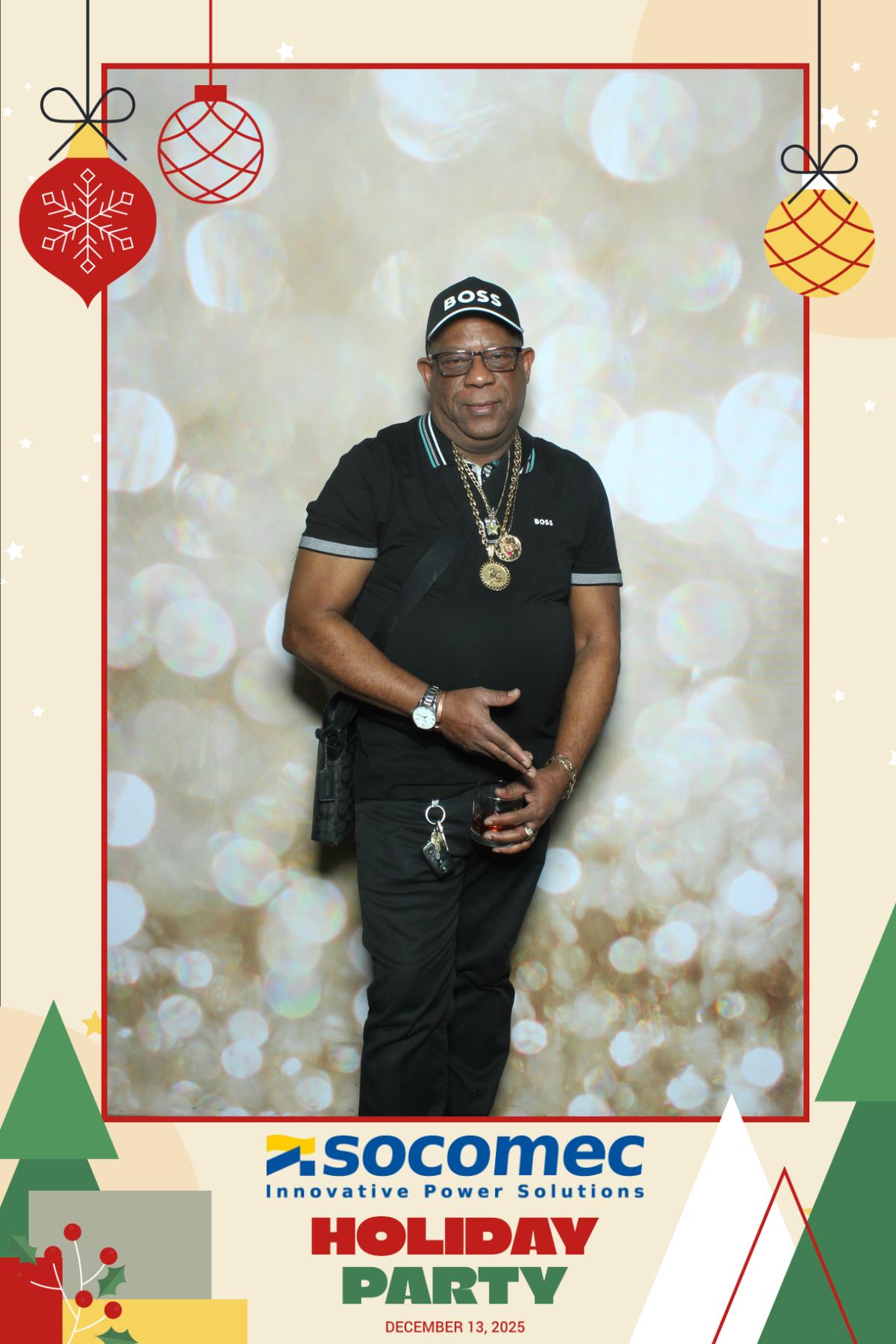 Powersmiths Holiday Party | View more photos from the event at gallery.myselfiemirror.ca/u/romanmyselfiemirrorca/Powersmiths-Holiday-Party-0