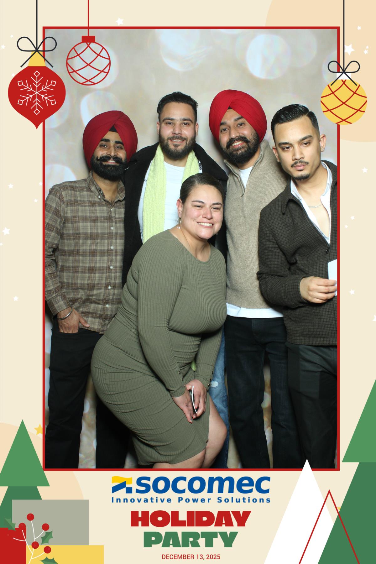 Powersmiths Holiday Party | View more photos from the event at gallery.myselfiemirror.ca/u/romanmyselfiemirrorca/Powersmiths-Holiday-Party-0