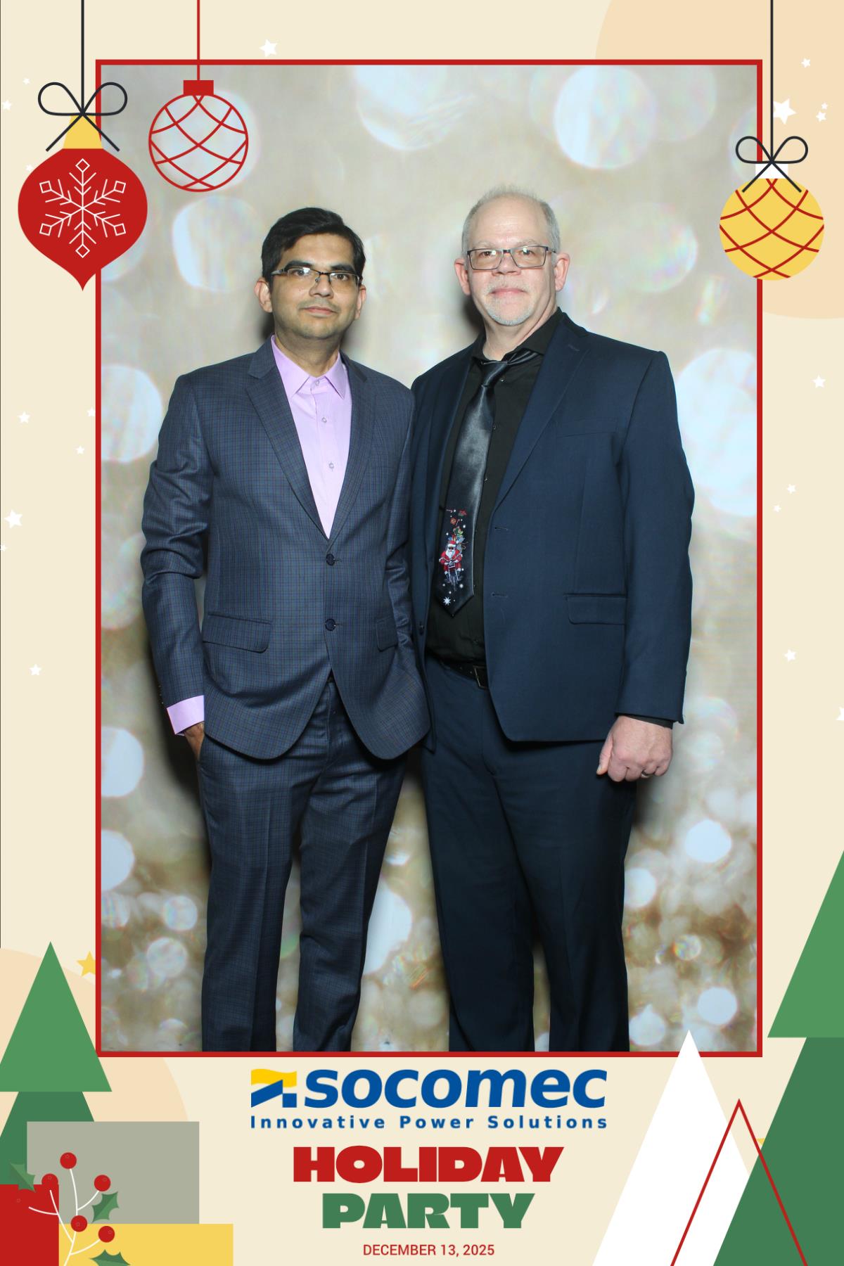 Powersmiths Holiday Party | View more photos from the event at gallery.myselfiemirror.ca/u/romanmyselfiemirrorca/Powersmiths-Holiday-Party-0