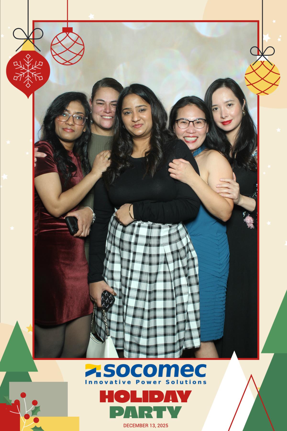 Powersmiths Holiday Party | View more photos from the event at gallery.myselfiemirror.ca/u/romanmyselfiemirrorca/Powersmiths-Holiday-Party-0