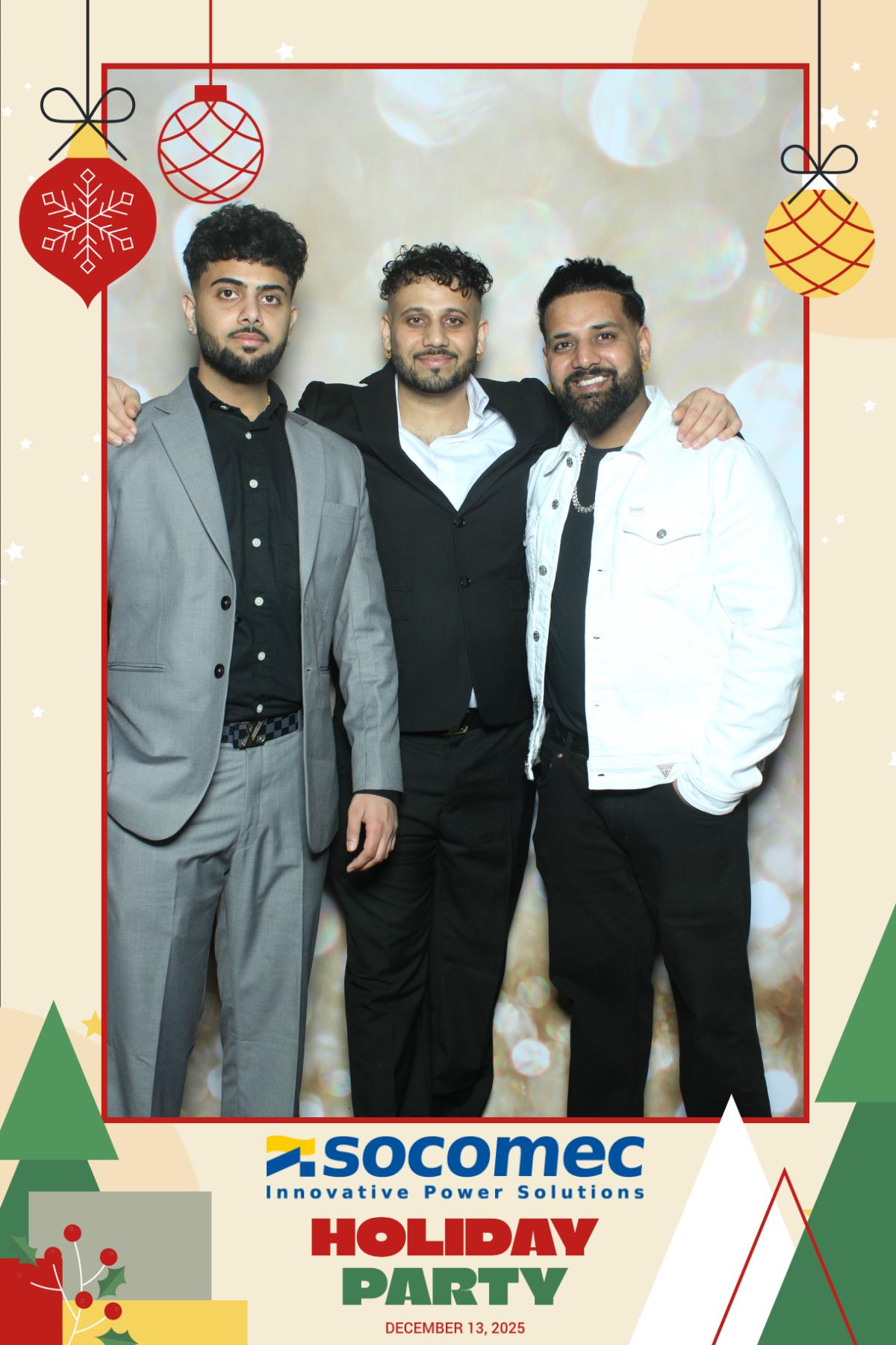 Powersmiths Holiday Party | View more photos from the event at gallery.myselfiemirror.ca/u/romanmyselfiemirrorca/Powersmiths-Holiday-Party-0